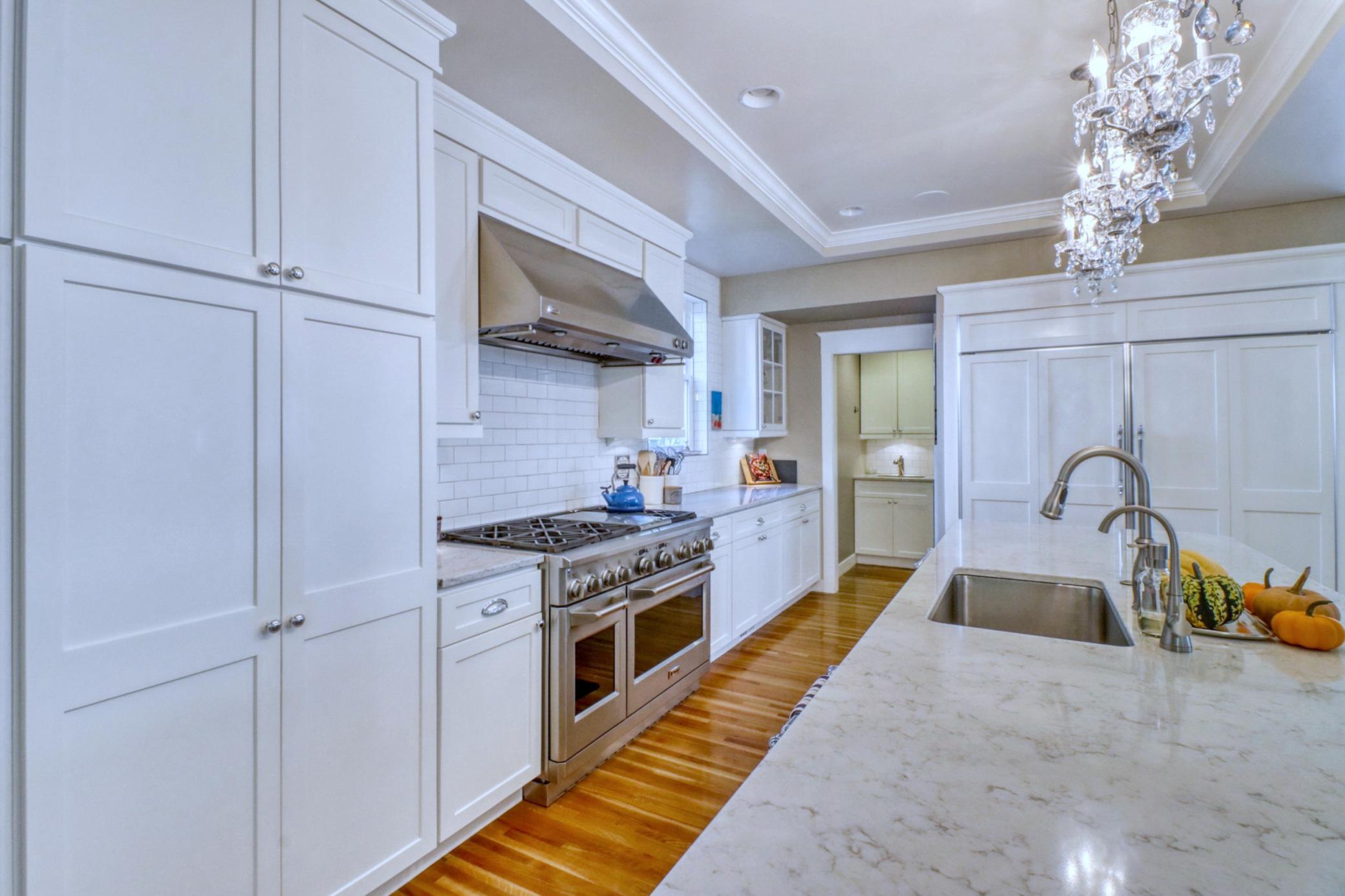 2014 single family home for sale at 910 8th Street S in Fargo, ND — 6 bed, 5 bath (photo 16 of 73)