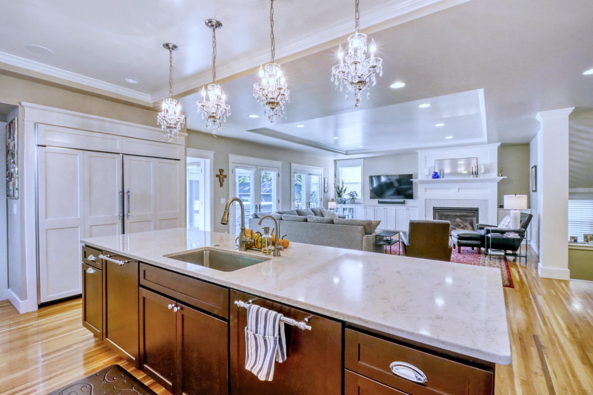 2014 single family home for sale at 910 8th Street S in Fargo, ND — 6 bed, 5 bath (photo 19 of 73)
