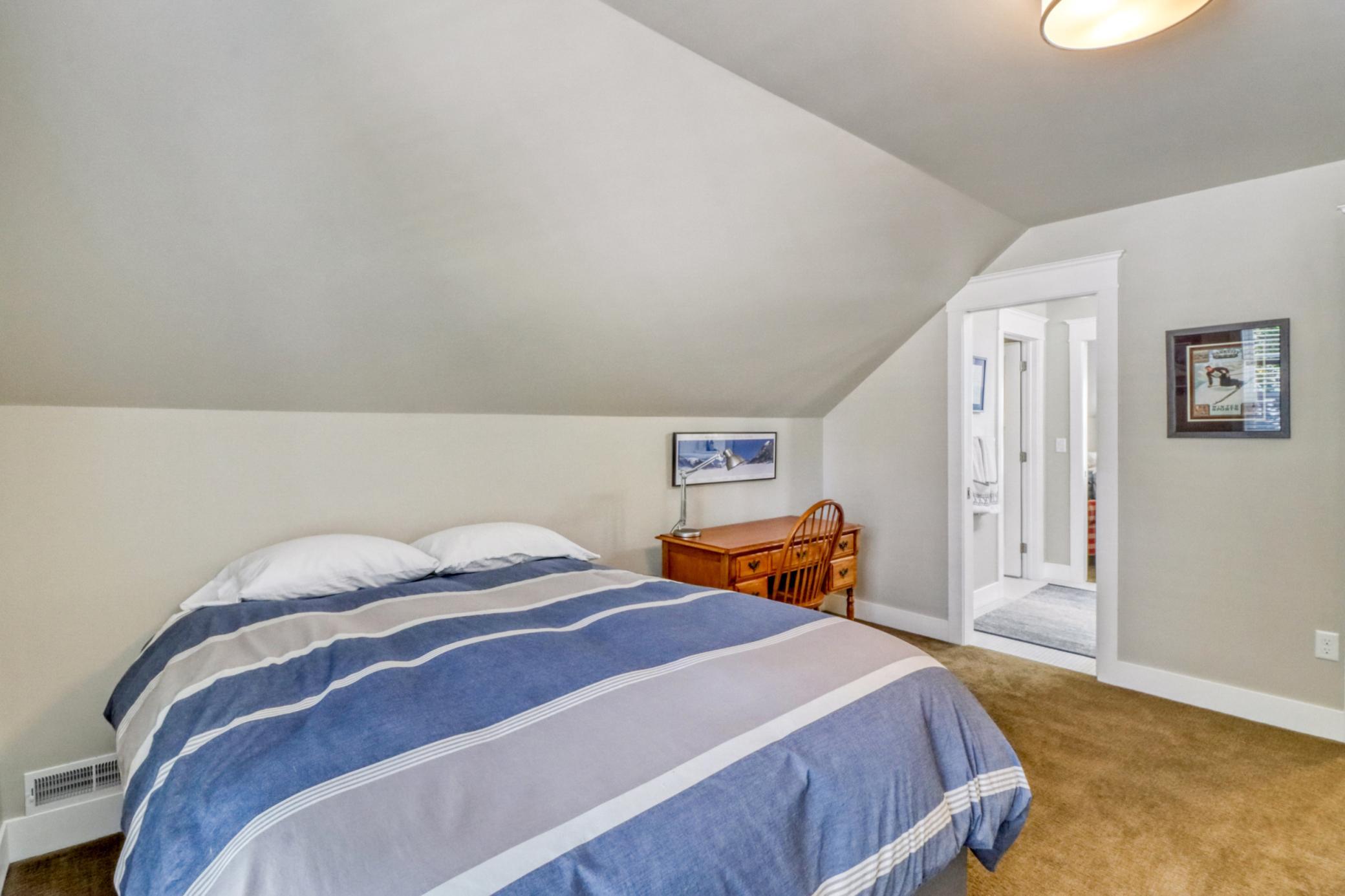 2014 single family home for sale at 910 8th Street S in Fargo, ND — 6 bed, 5 bath (photo 47 of 73)