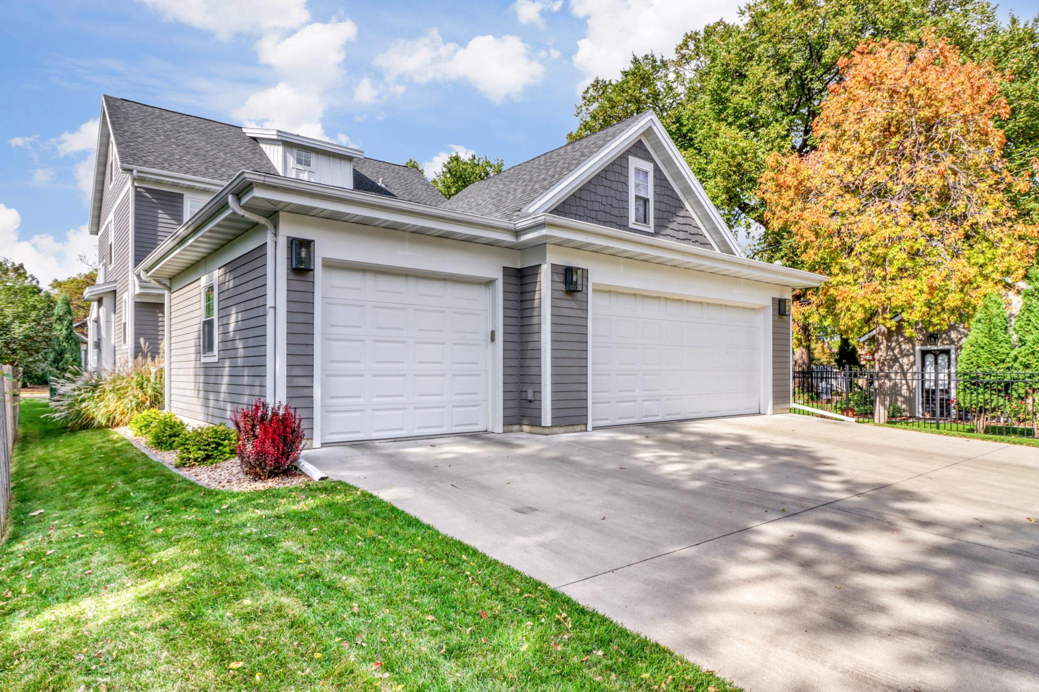 2014 single family home for sale at 910 8th Street S in Fargo, ND — 6 bed, 5 bath (photo 71 of 73)