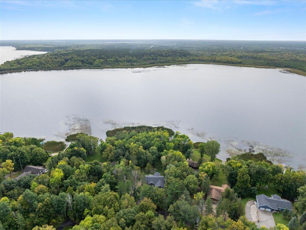 2001 single family home for sale at 14023 Hummingbird Drive in Park Rapids, MN — 4 bed, 3 bath (photo 3 of 64)