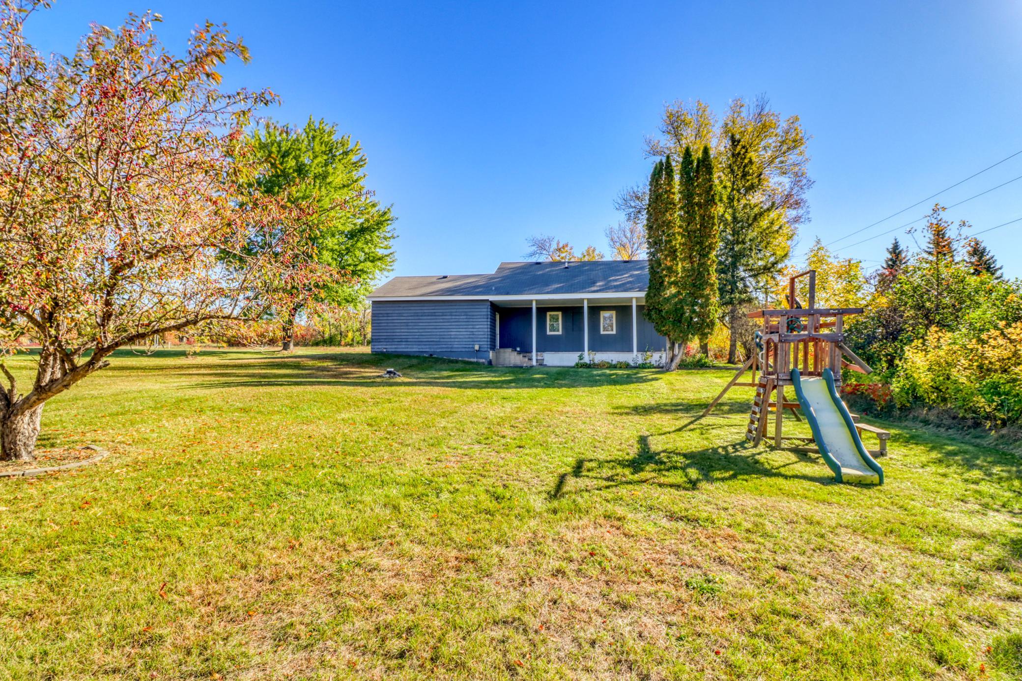 1939 single family home for sale at 502 Highway 59 N in Detroit Lakes, MN — 2 bed, 2 bath (photo 2 of 41)