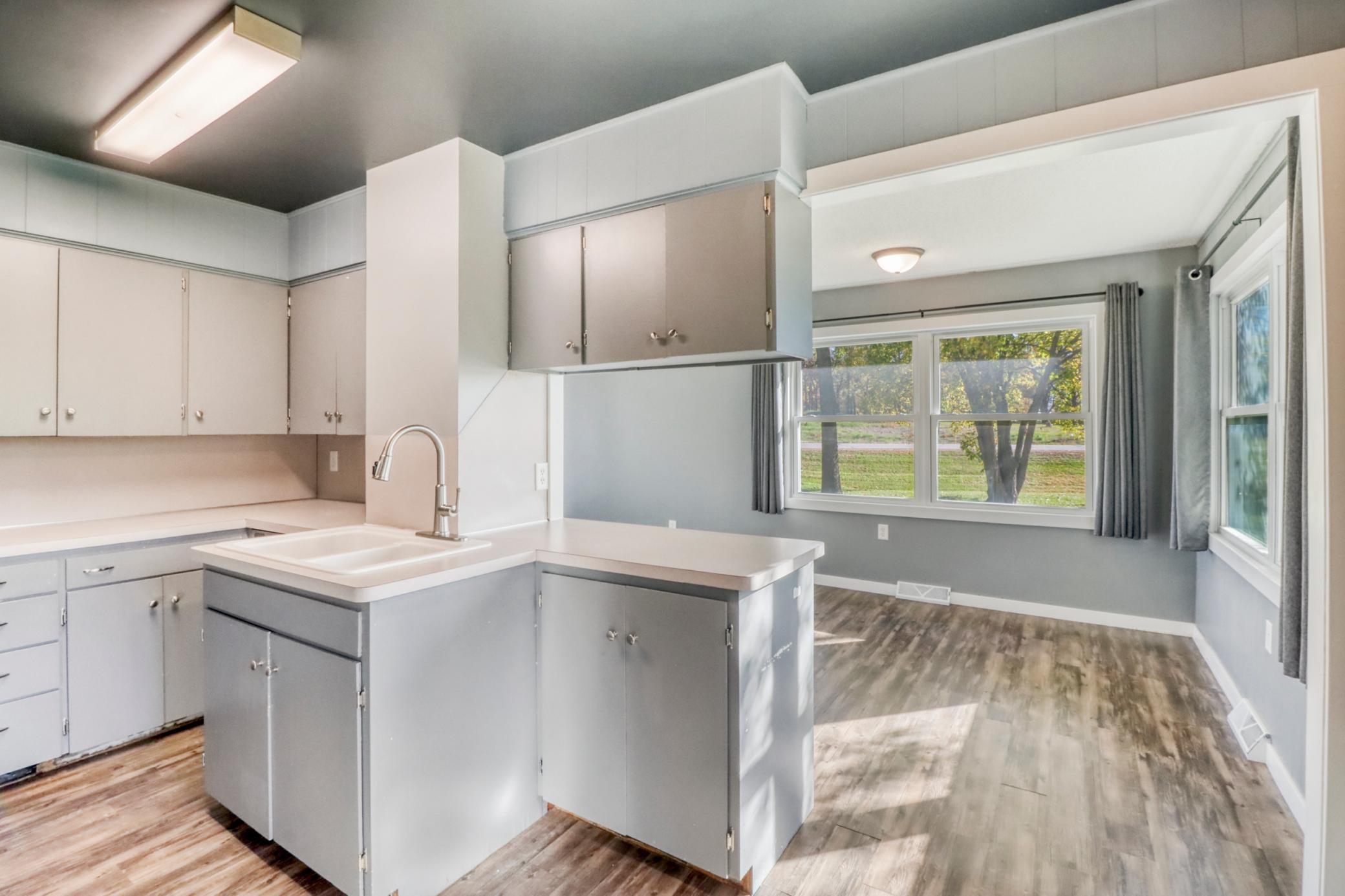 1939 single family home for sale at 502 Highway 59 N in Detroit Lakes, MN — 2 bed, 2 bath (photo 16 of 41)