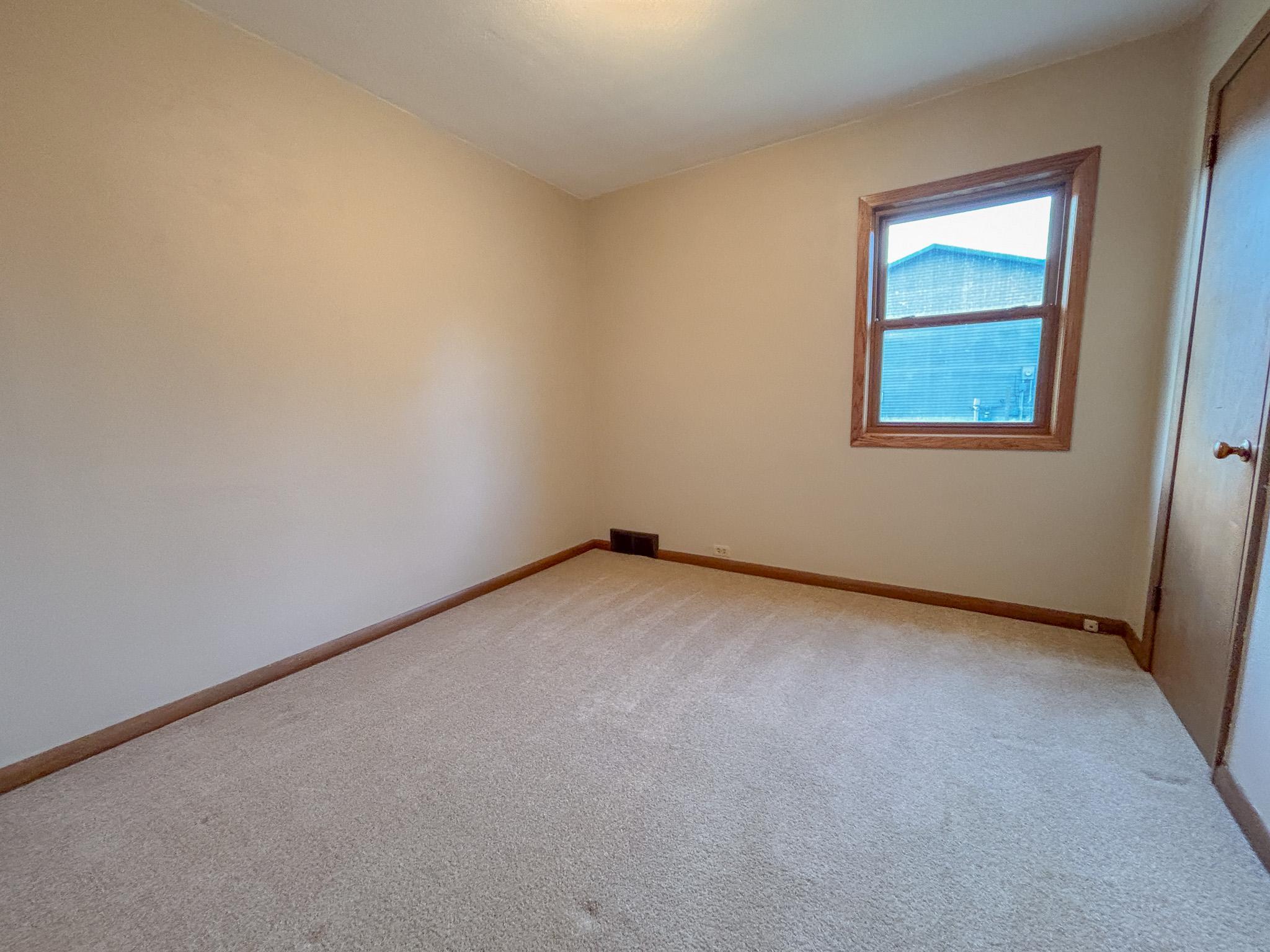 1954 single family home for sale at 740 E Gustavus Avenue in Fergus Falls, MN — 3 bed, 2 bath (photo 21 of 50)