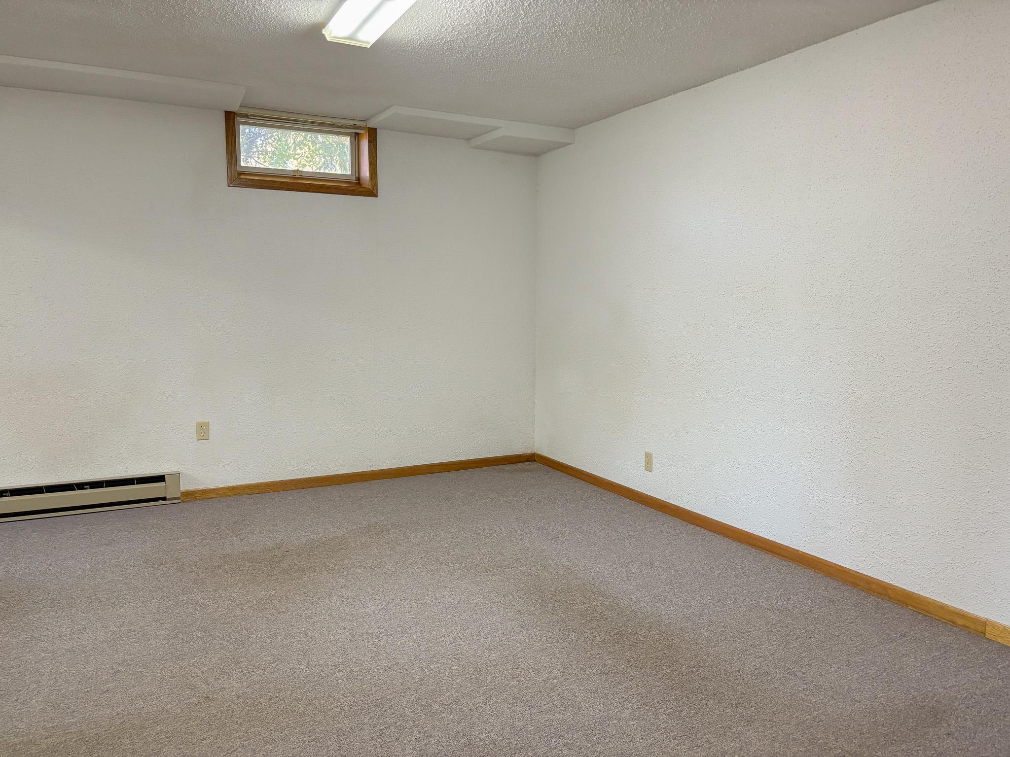 1954 single family home for sale at 740 E Gustavus Avenue in Fergus Falls, MN — 3 bed, 2 bath (photo 27 of 50)