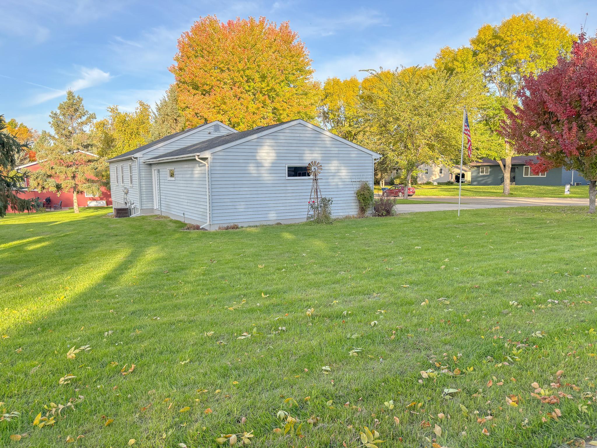 1954 single family home for sale at 740 E Gustavus Avenue in Fergus Falls, MN — 3 bed, 2 bath (photo 44 of 50)