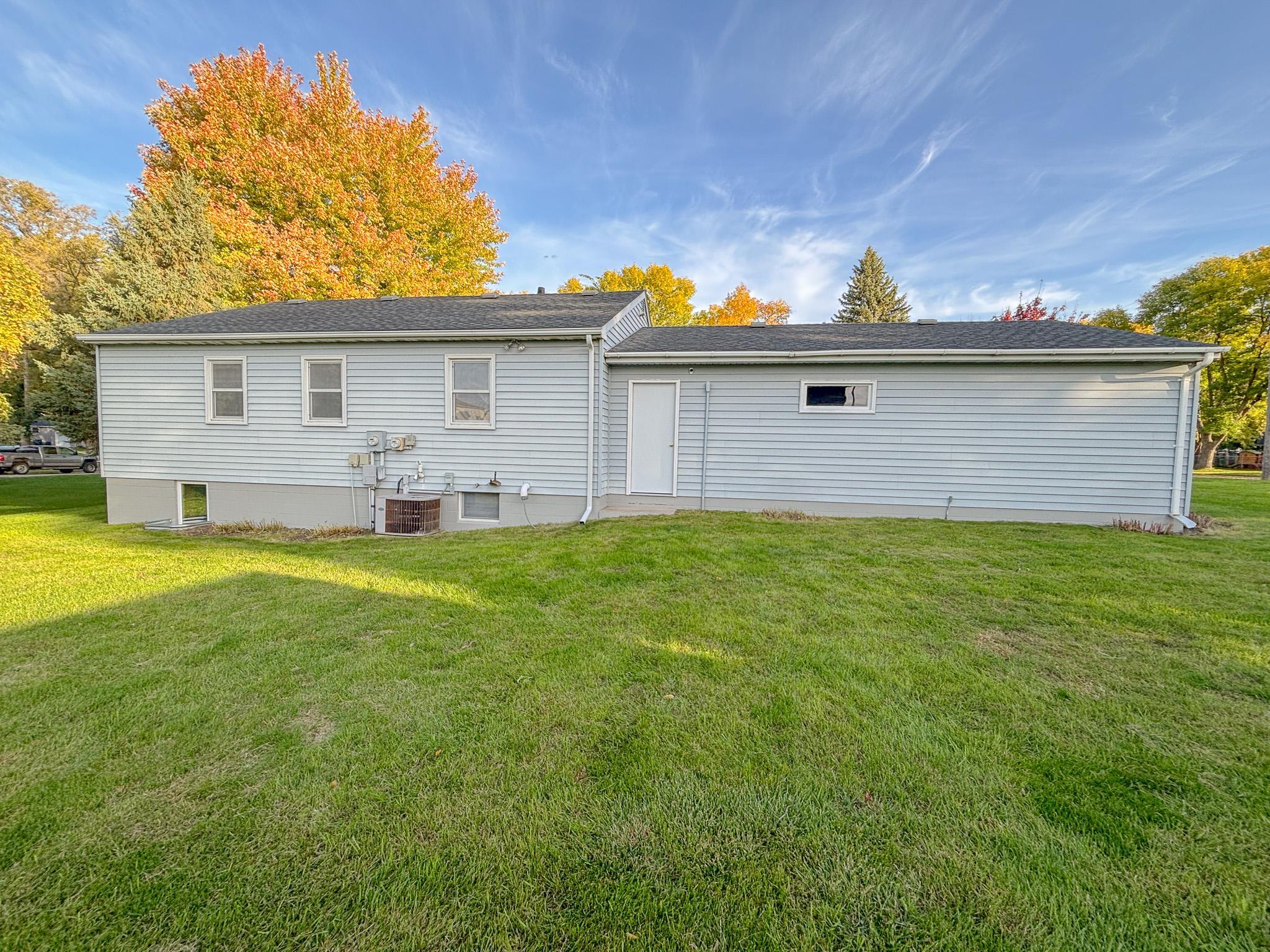 1954 single family home for sale at 740 E Gustavus Avenue in Fergus Falls, MN — 3 bed, 2 bath (photo 45 of 50)