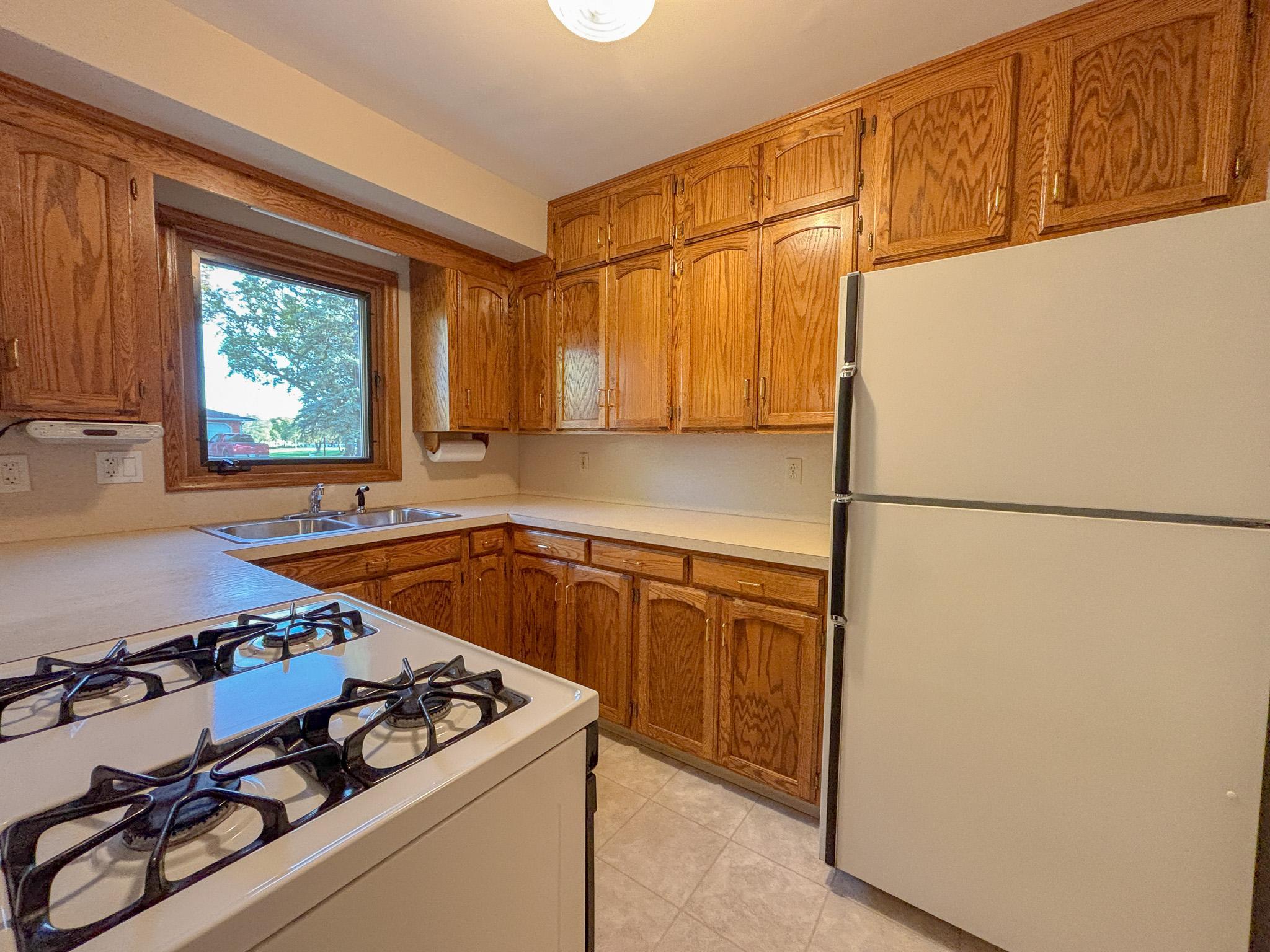 1954 single family home for sale at 740 E Gustavus Avenue in Fergus Falls, MN — 3 bed, 2 bath (photo 9 of 50)