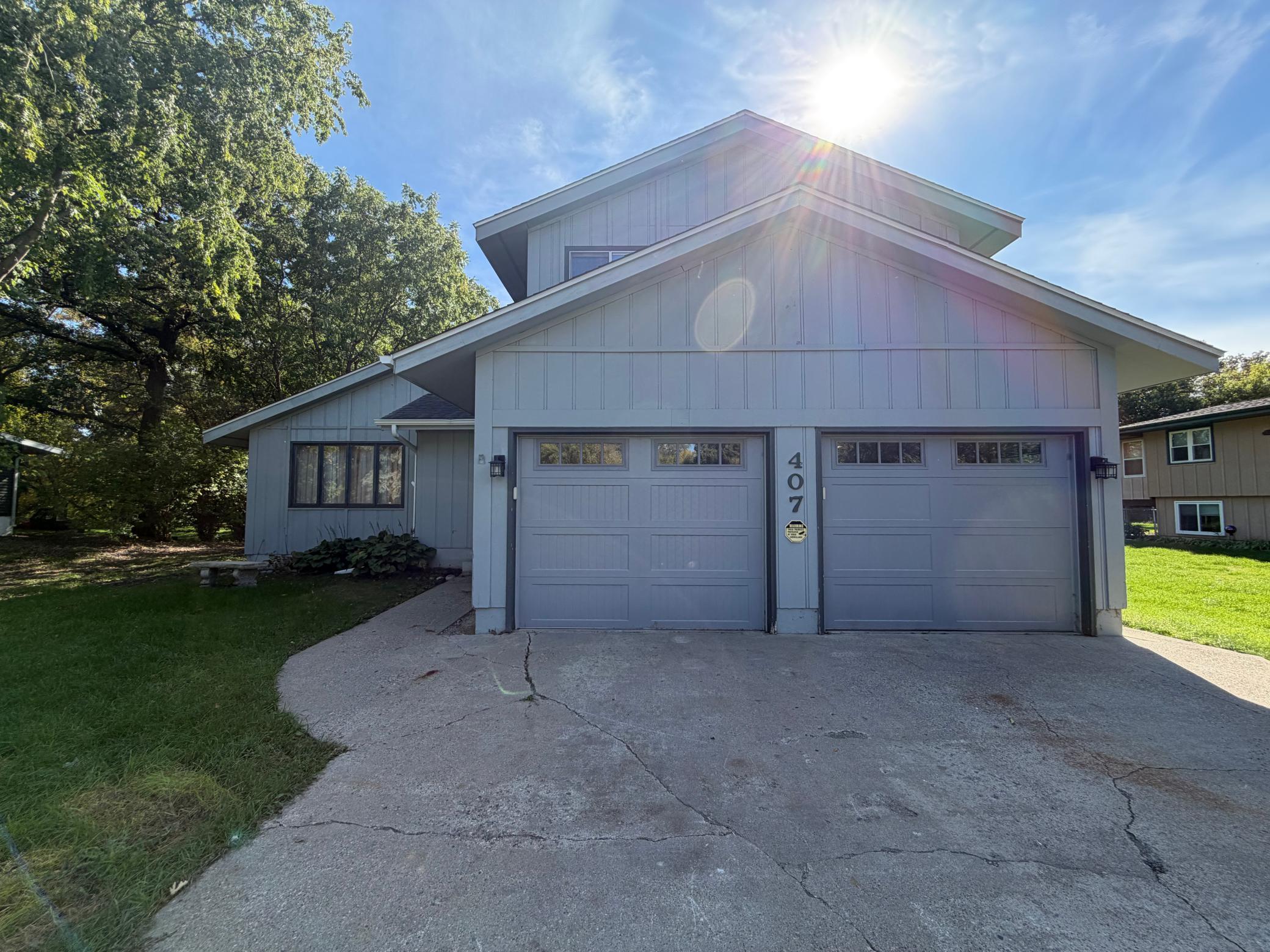 1978 single family home for sale at 407 Southwood Drive in Horace, ND — 3 bed, 3 bath (photo 2 of 52)