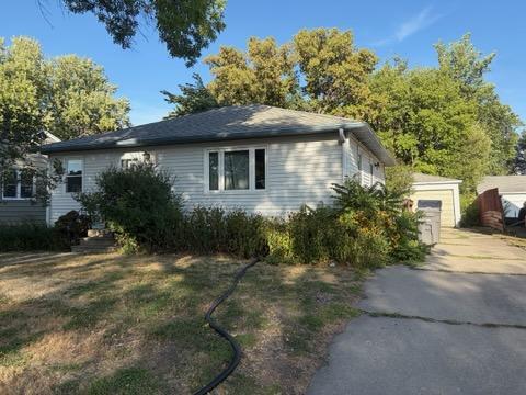 1952 single family home for sale at 1006 10th Street N in Moorhead, MN — 3 bed, 1 bath