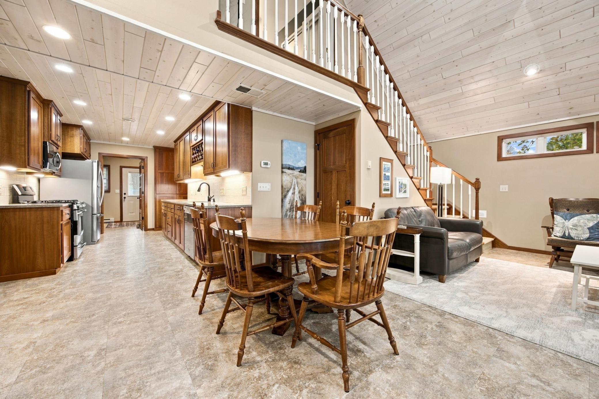 1971 single family home for sale at 43537 Inlet Beach Road in Pelican Rapids, MN — 4 bed, 2 bath (photo 15 of 53)