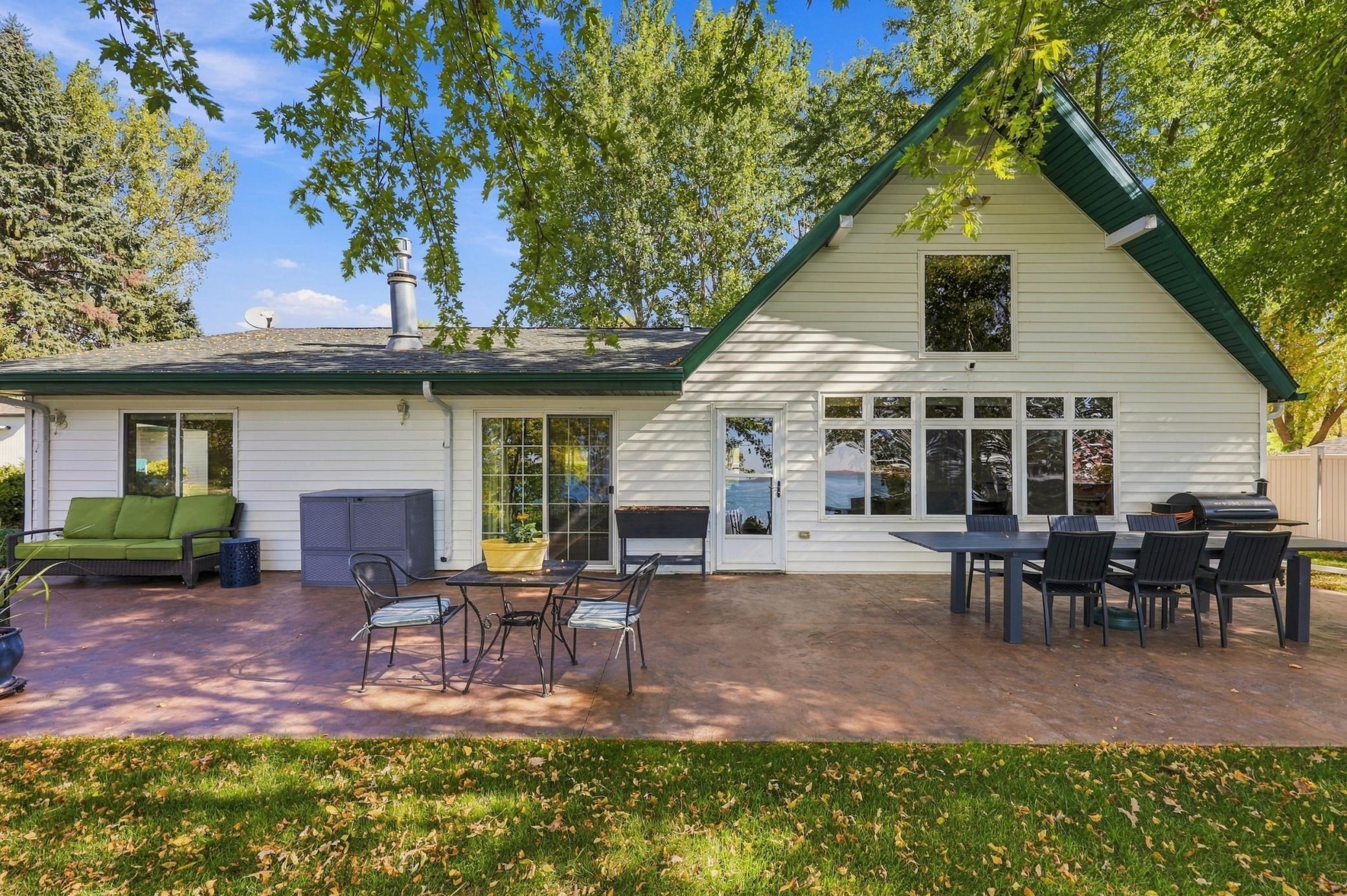 1971 single family home for sale at 43537 Inlet Beach Road in Pelican Rapids, MN — 4 bed, 2 bath (photo 3 of 53)