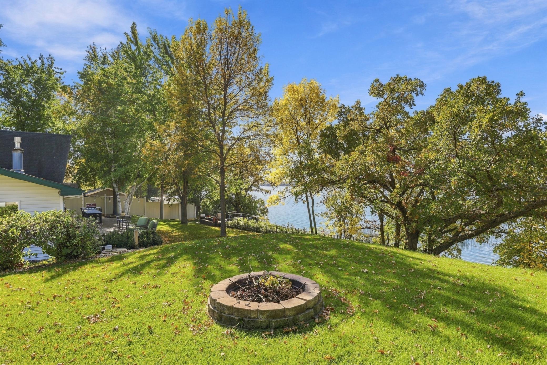 1971 single family home for sale at 43537 Inlet Beach Road in Pelican Rapids, MN — 4 bed, 2 bath (photo 41 of 53)