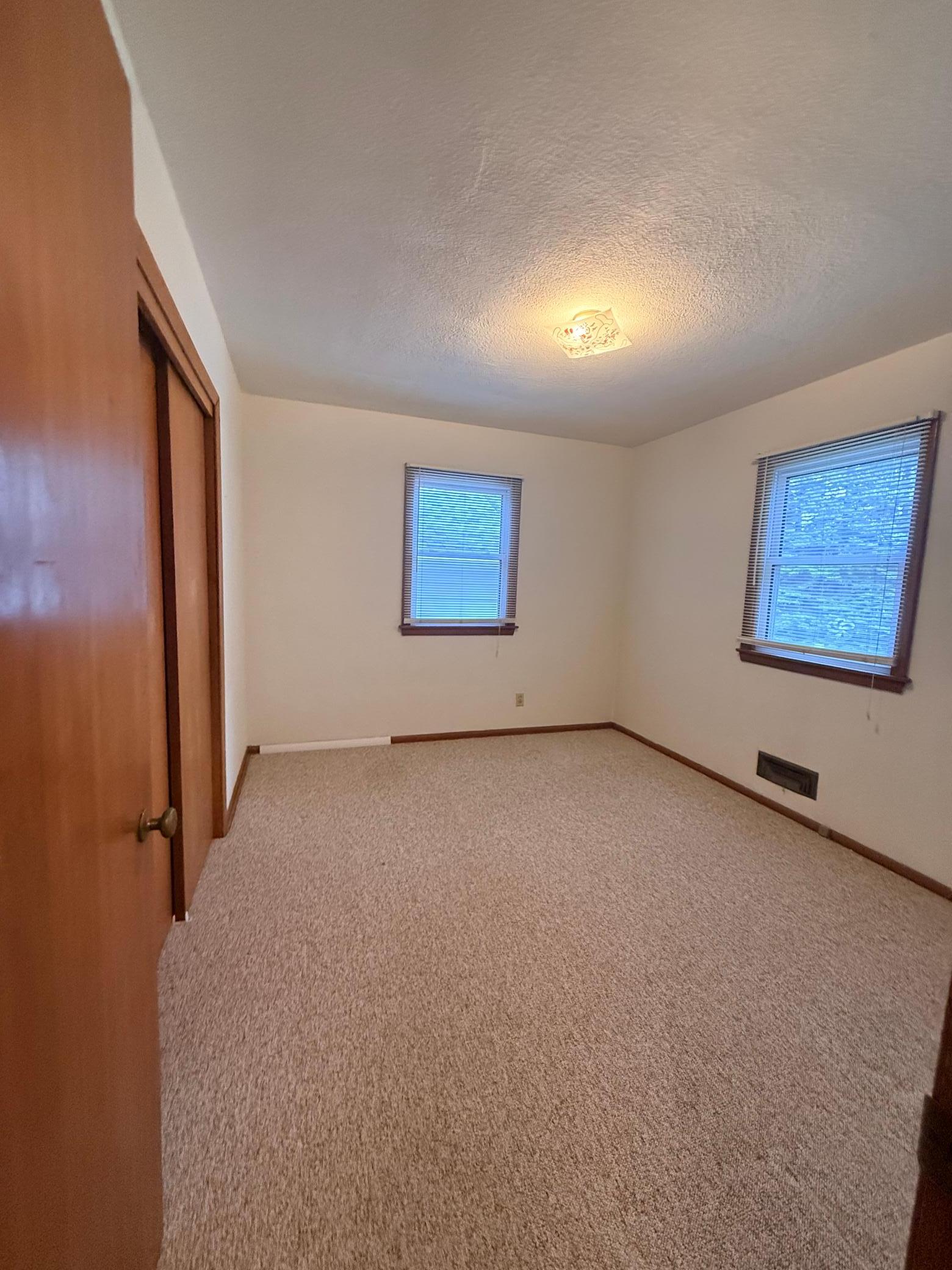 1954 single family home for sale at 1114 10 1/2 Street N in Moorhead, MN — 3 bed, 1 bath (photo 6 of 10)