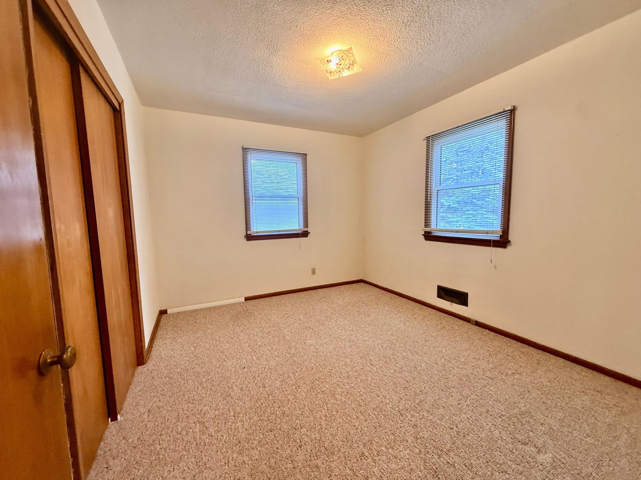 1954 single family home for sale at 1114 10 1/2 Street N in Moorhead, MN — 3 bed, 1 bath (photo 7 of 10)