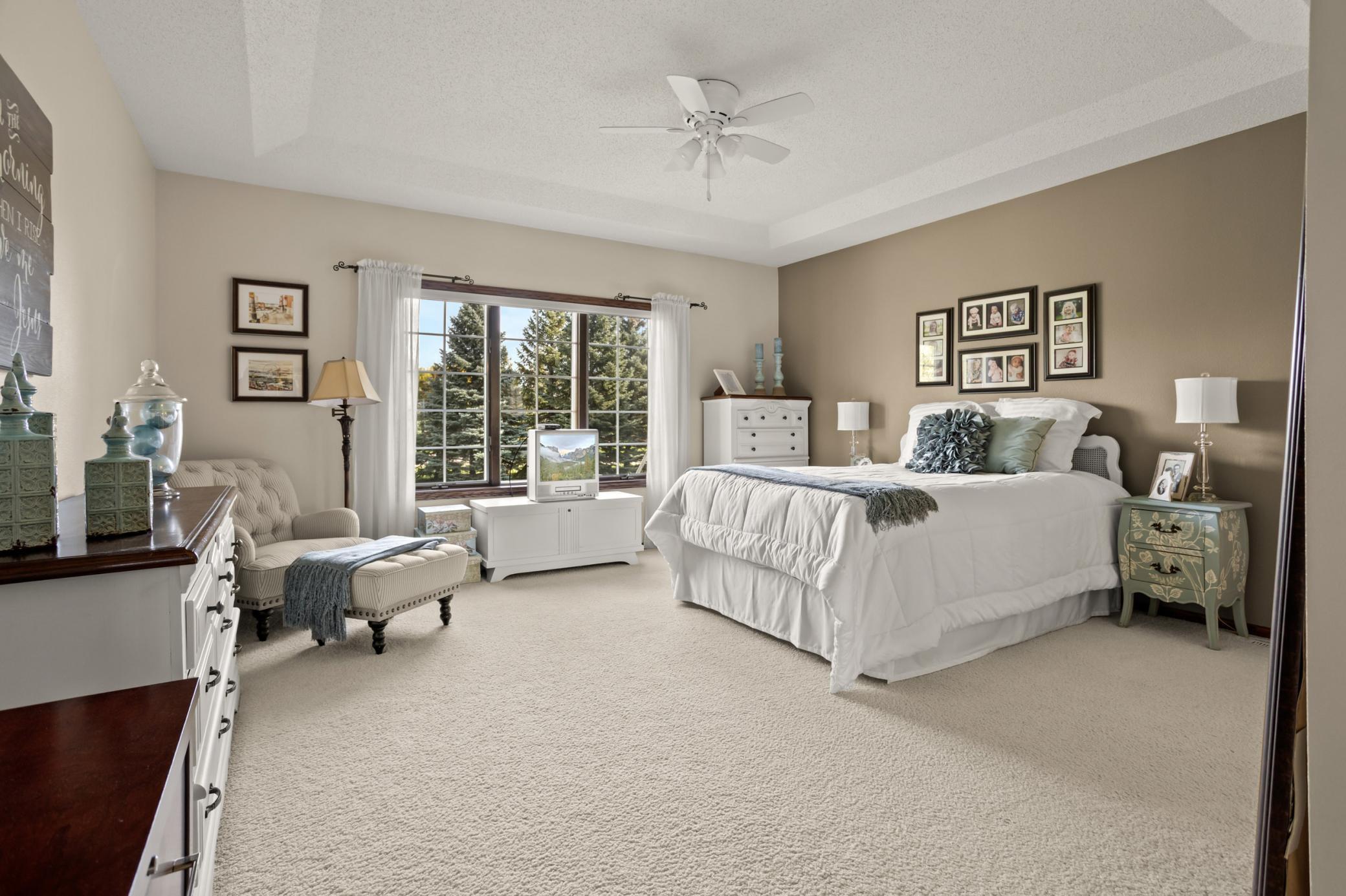 1994 single family home for sale at 5010 Meadow Creek Drive S in Fargo, ND — 5 bed, 4 bath (photo 21 of 75)
