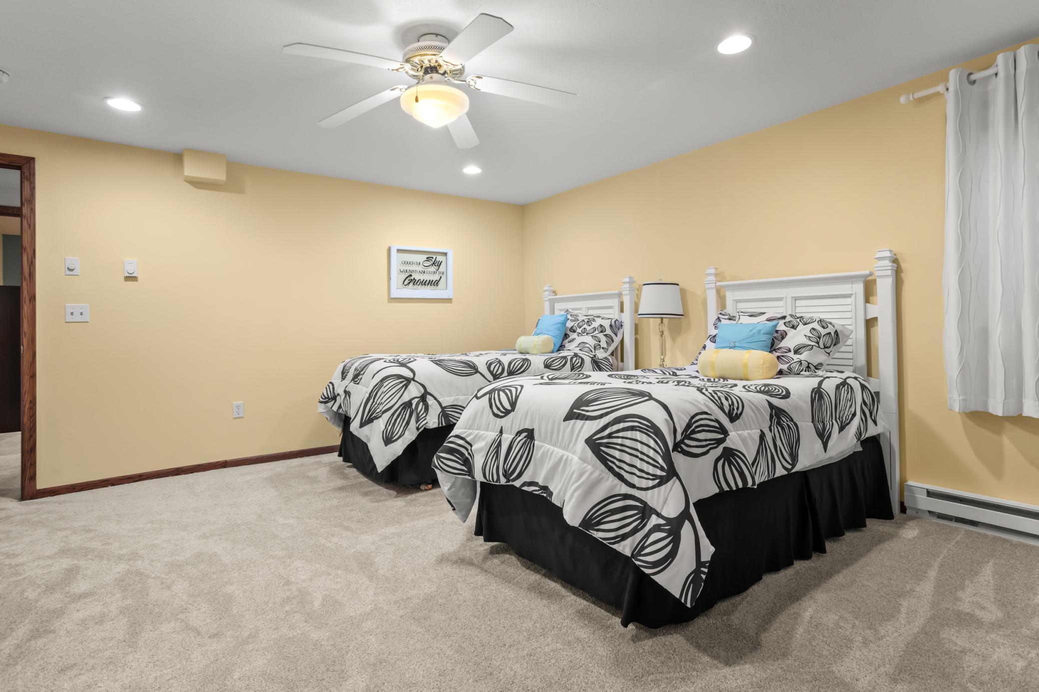 1994 single family home for sale at 5010 Meadow Creek Drive S in Fargo, ND — 5 bed, 4 bath (photo 59 of 75)