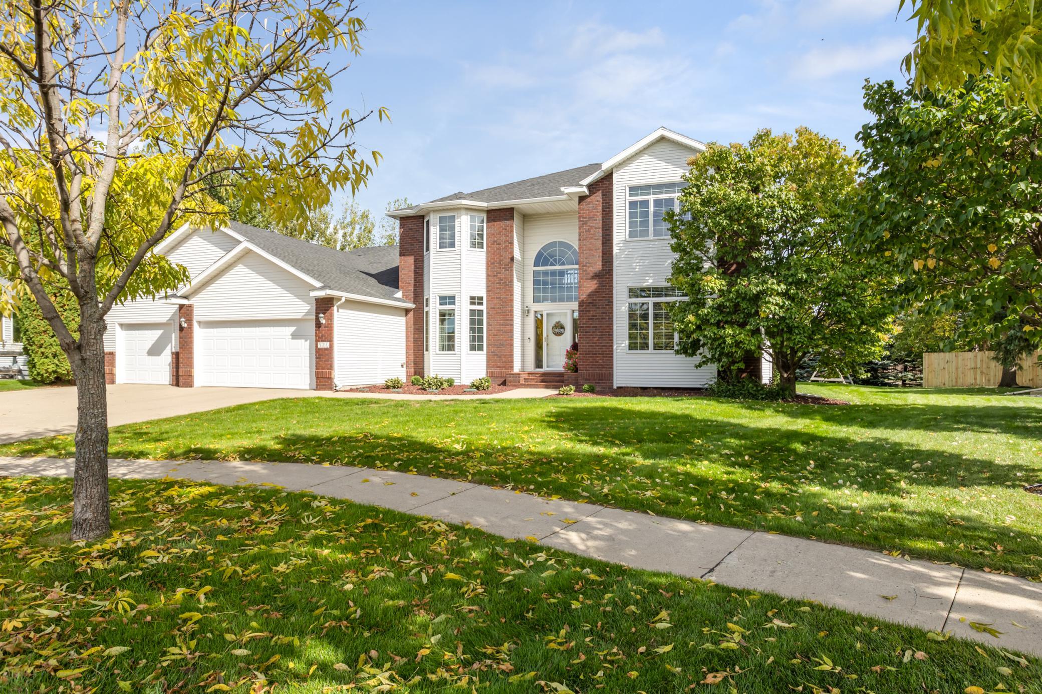 1994 single family home for sale at 5010 Meadow Creek Drive S in Fargo, ND — 5 bed, 4 bath (photo 64 of 75)