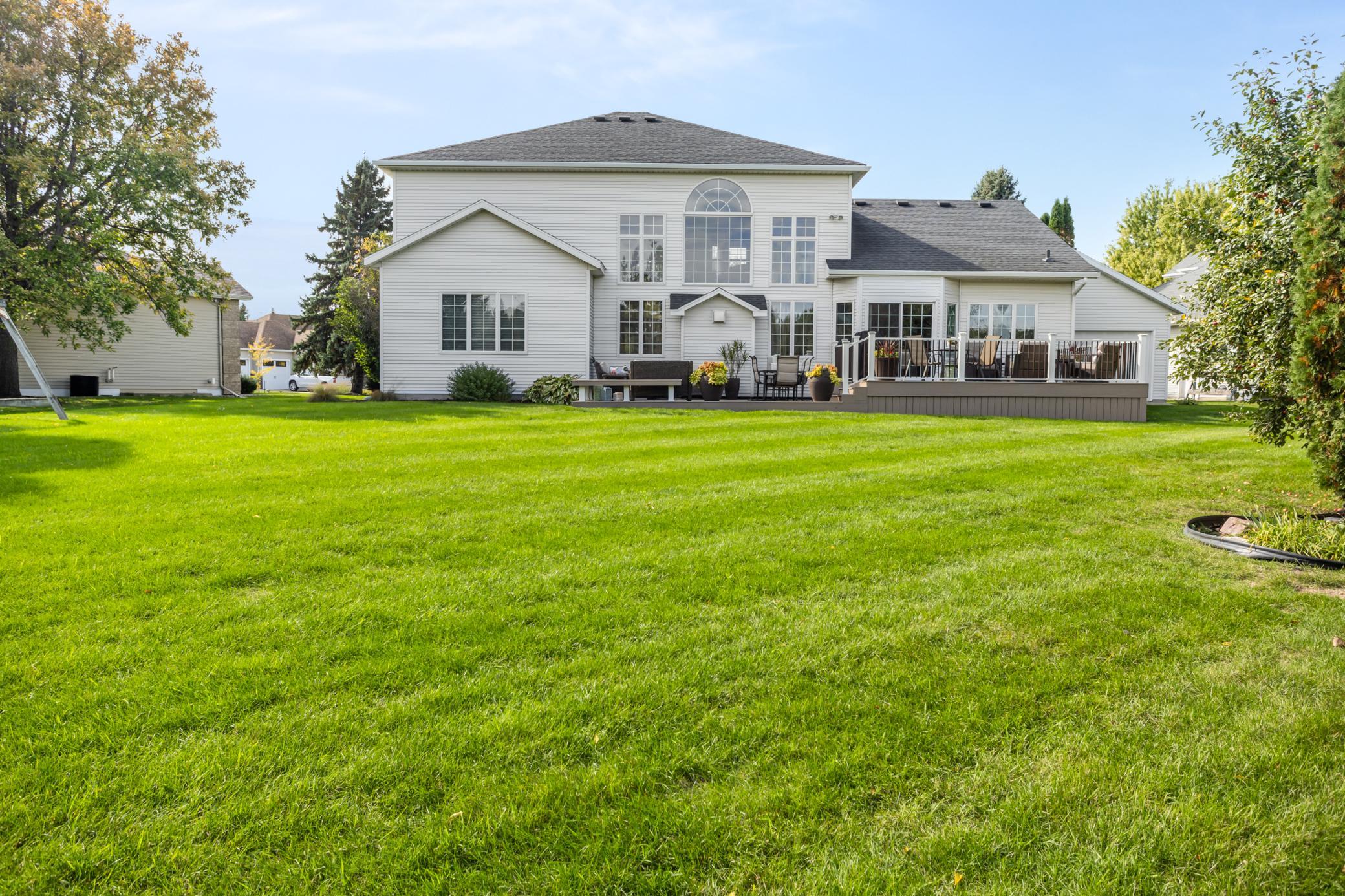 1994 single family home for sale at 5010 Meadow Creek Drive S in Fargo, ND — 5 bed, 4 bath (photo 67 of 75)