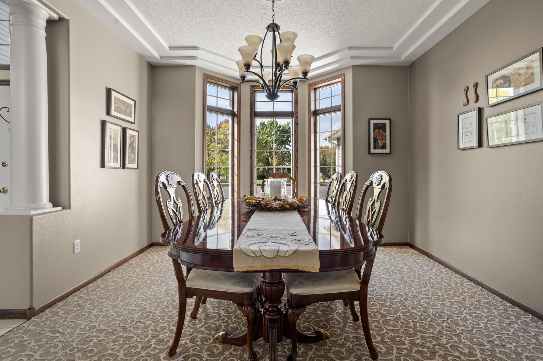 1994 single family home for sale at 5010 Meadow Creek Drive S in Fargo, ND — 5 bed, 4 bath (photo 9 of 75)