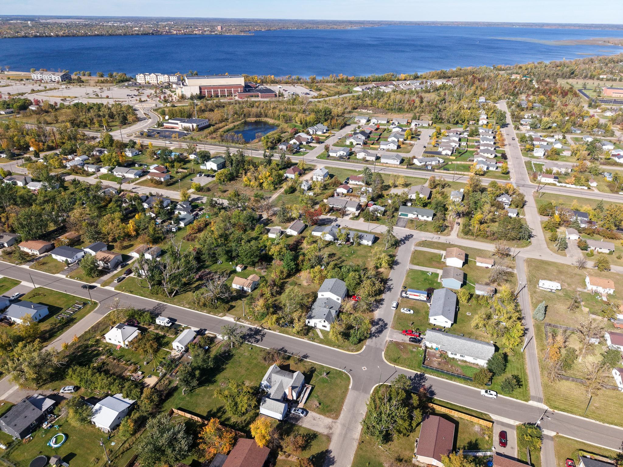 1910 single family home for sale at 1311 3rd Street SE in Bemidji, MN — 5 bed, 3 bath (photo 2 of 59)