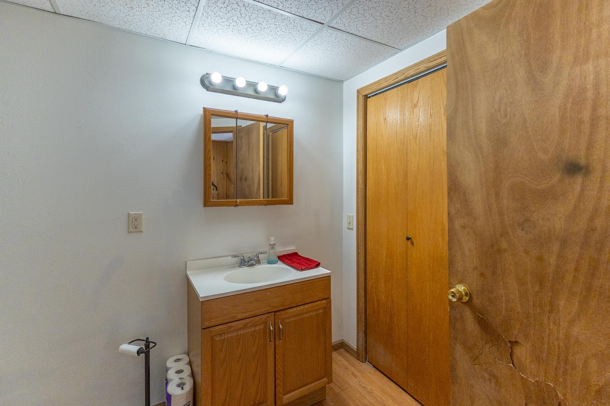 1910 single family home for sale at 1311 3rd Street SE in Bemidji, MN — 5 bed, 3 bath (photo 18 of 59)