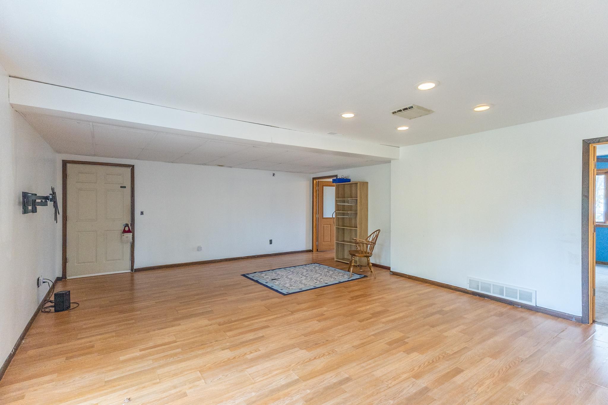 1910 single family home for sale at 1311 3rd Street SE in Bemidji, MN — 5 bed, 3 bath (photo 28 of 59)