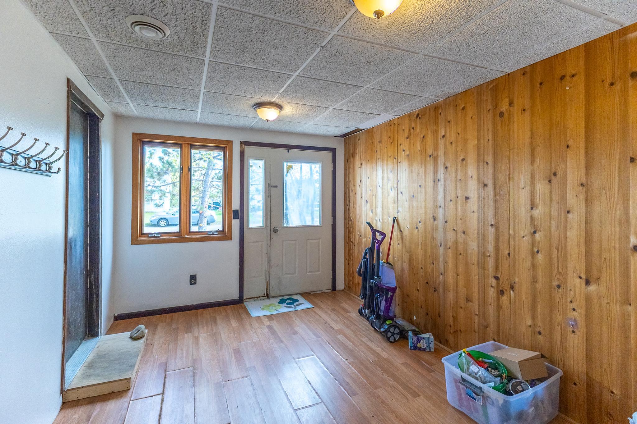 1910 single family home for sale at 1311 3rd Street SE in Bemidji, MN — 5 bed, 3 bath (photo 37 of 59)