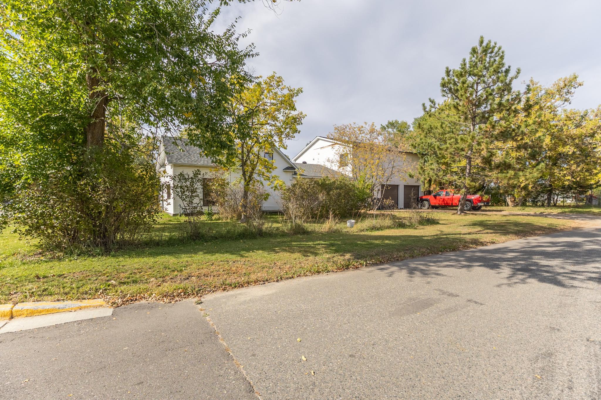 1910 single family home for sale at 1311 3rd Street SE in Bemidji, MN — 5 bed, 3 bath (photo 45 of 59)