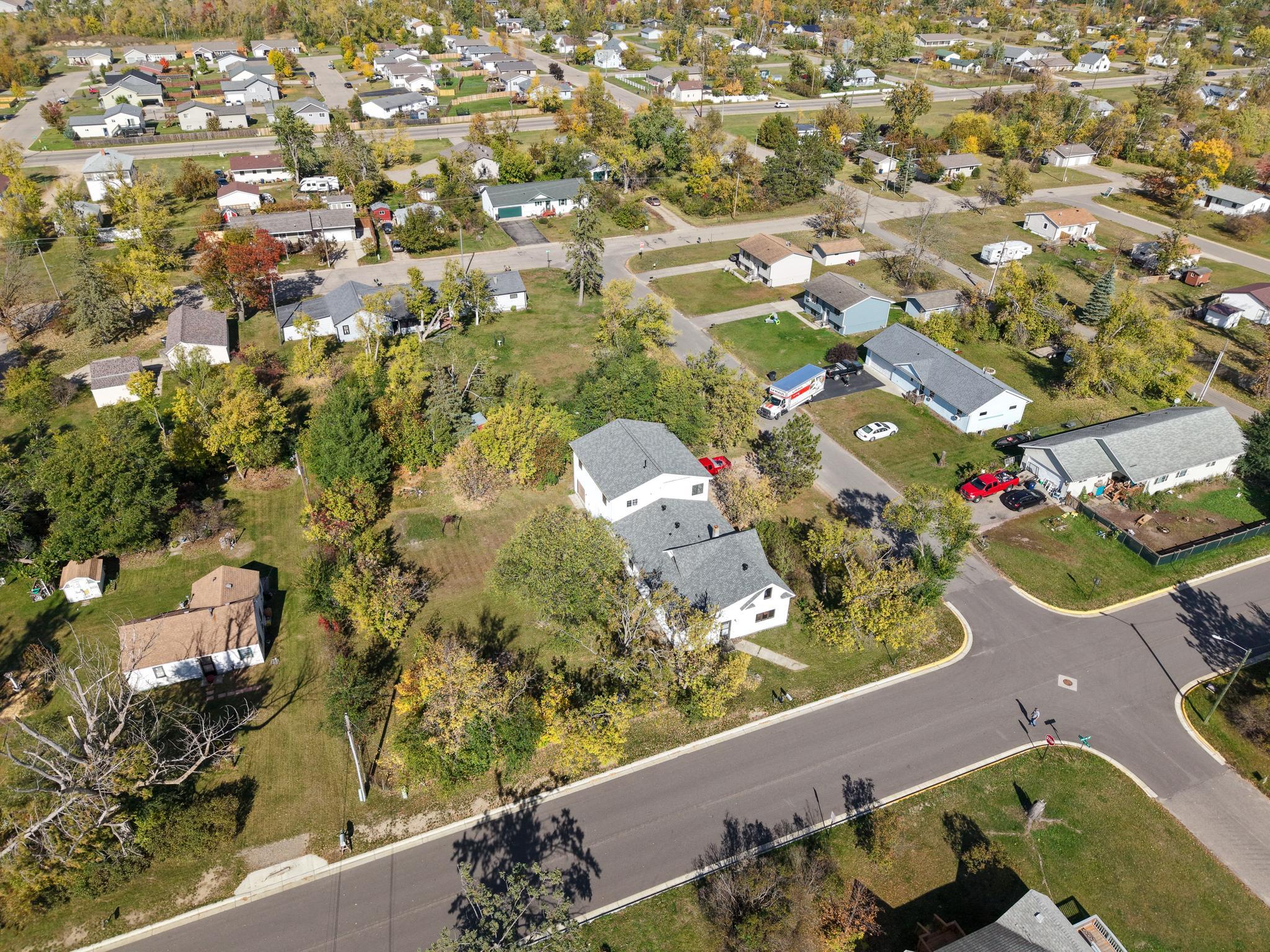 1910 single family home for sale at 1311 3rd Street SE in Bemidji, MN — 5 bed, 3 bath (photo 51 of 59)