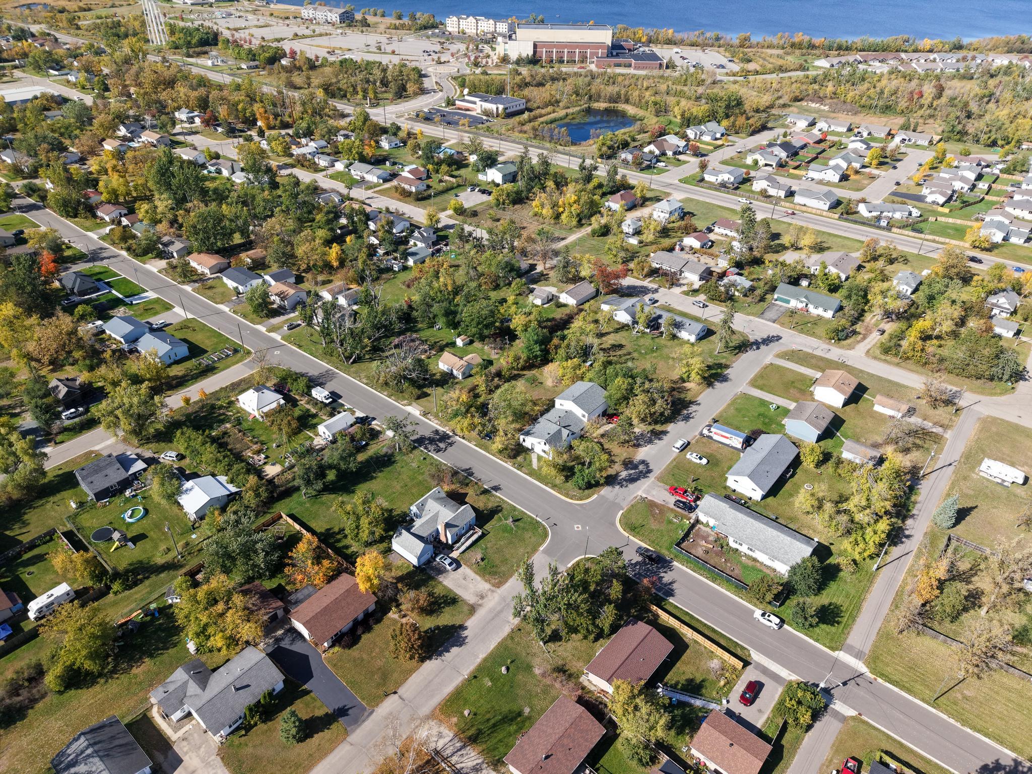 1910 single family home for sale at 1311 3rd Street SE in Bemidji, MN — 5 bed, 3 bath (photo 54 of 59)