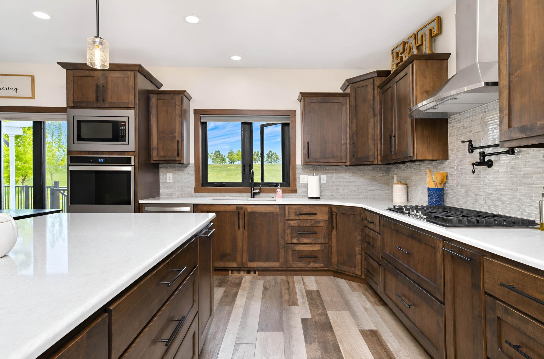 2020 single family home for sale at 17115 Lakeview Lane in Audubon, MN — 5 bed, 3 bath (photo 11 of 70)