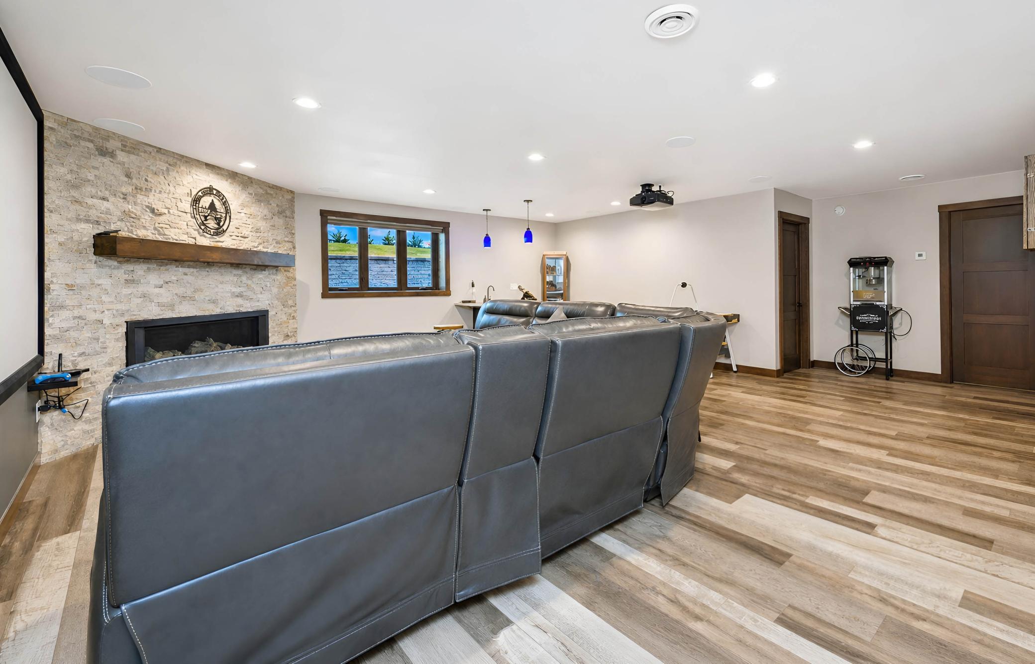 2020 single family home for sale at 17115 Lakeview Lane in Audubon, MN — 5 bed, 3 bath (photo 45 of 70)