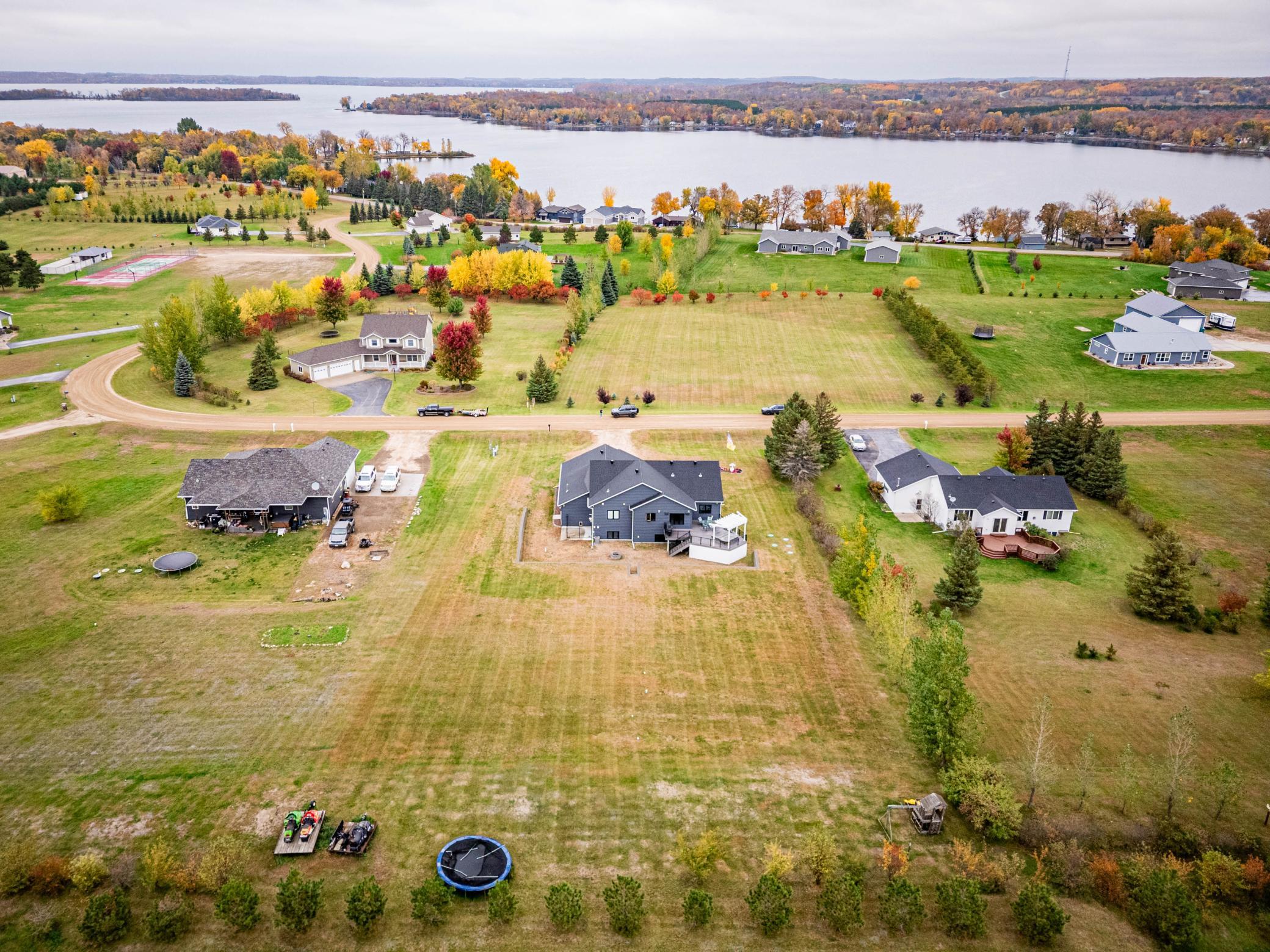 2020 single family home for sale at 17115 Lakeview Lane in Audubon, MN — 5 bed, 3 bath (photo 6 of 70)