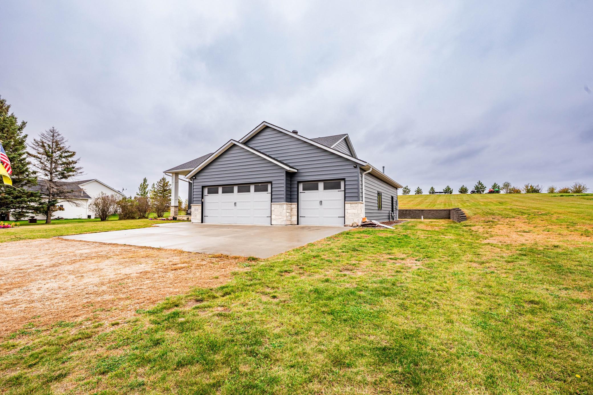 2020 single family home for sale at 17115 Lakeview Lane in Audubon, MN — 5 bed, 3 bath (photo 63 of 70)
