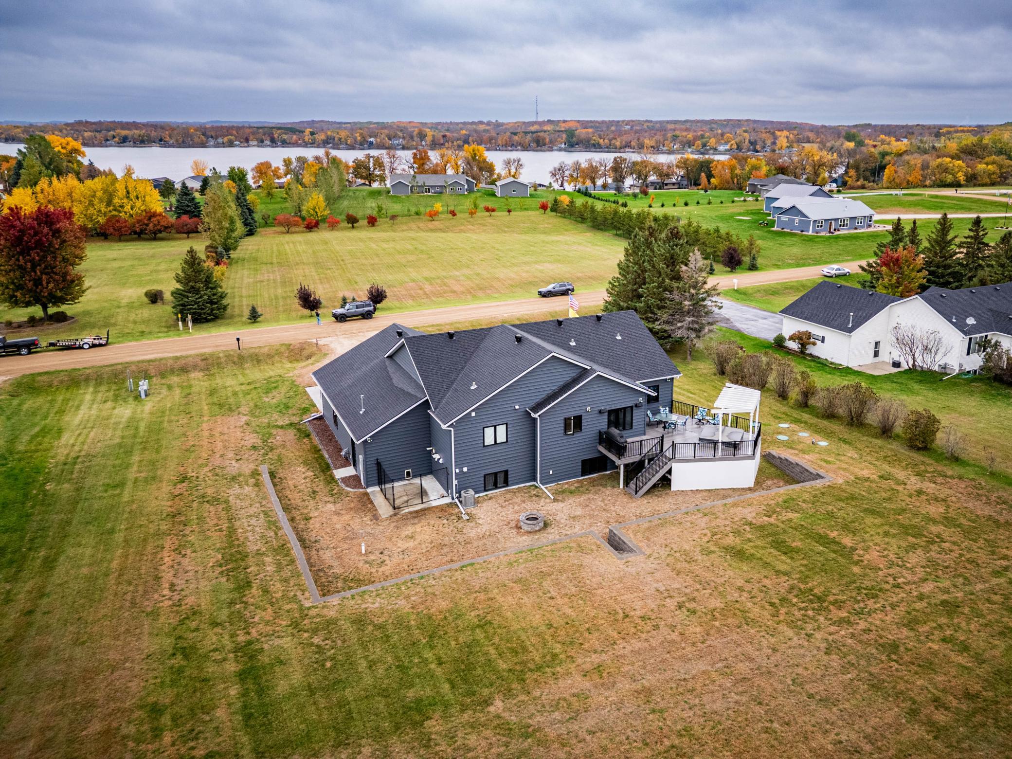 2020 single family home for sale at 17115 Lakeview Lane in Audubon, MN — 5 bed, 3 bath (photo 8 of 70)