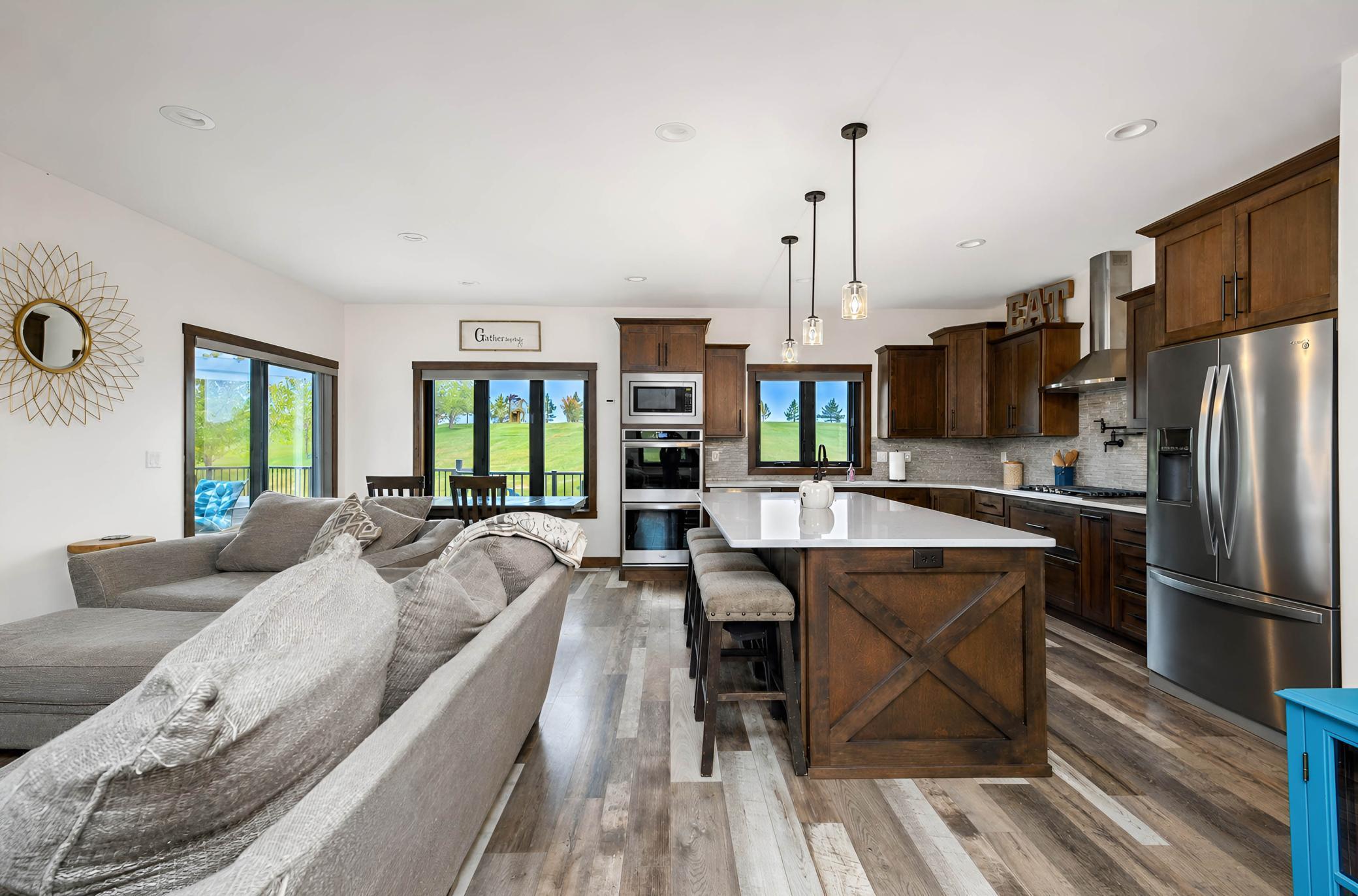 2020 single family home for sale at 17115 Lakeview Lane in Audubon, MN — 5 bed, 3 bath (photo 10 of 70)