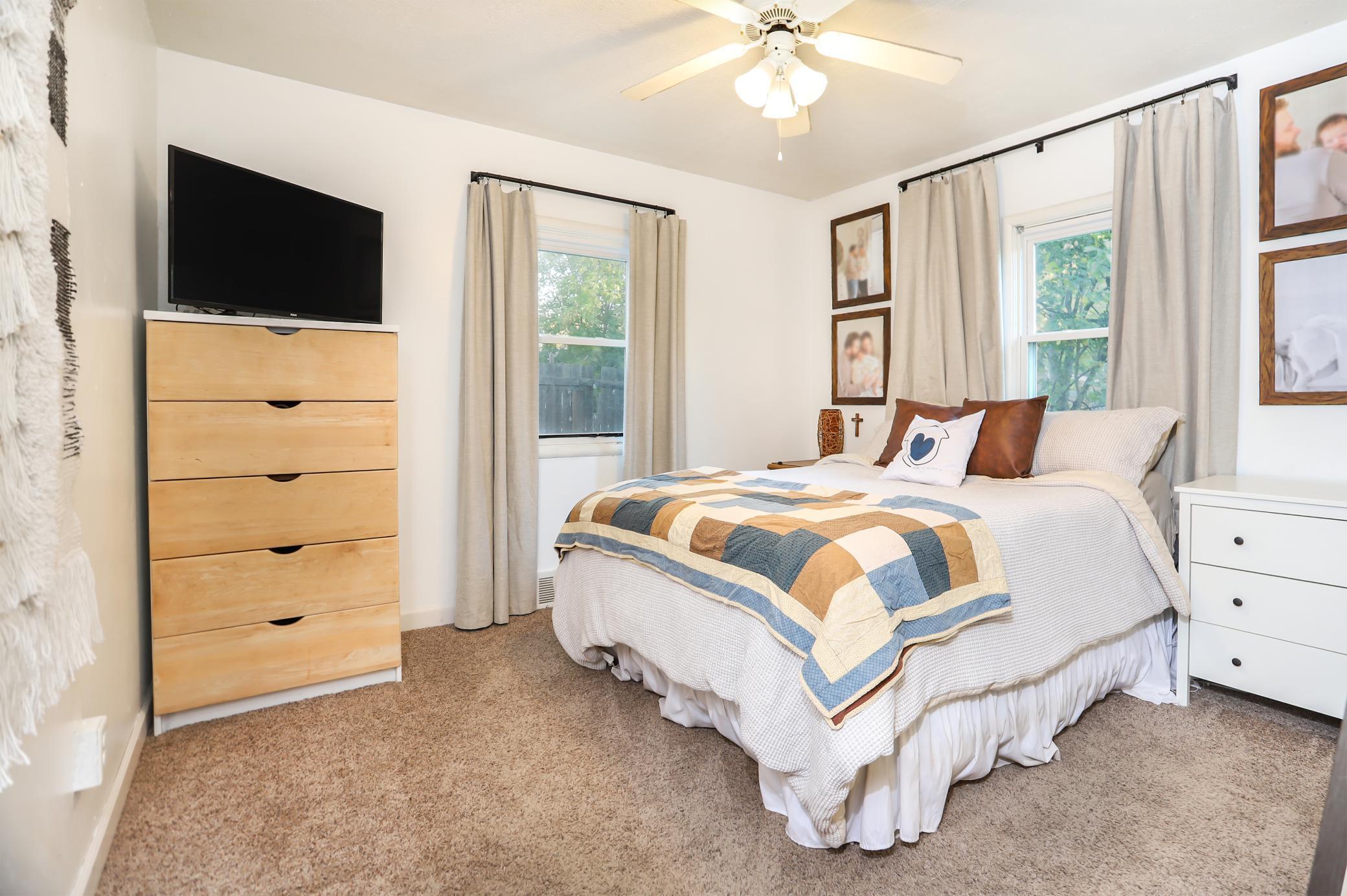 1949 single family home for sale at 1425 12th Street N in Fargo, ND — 2 bed, 1 bath (photo 11 of 23)