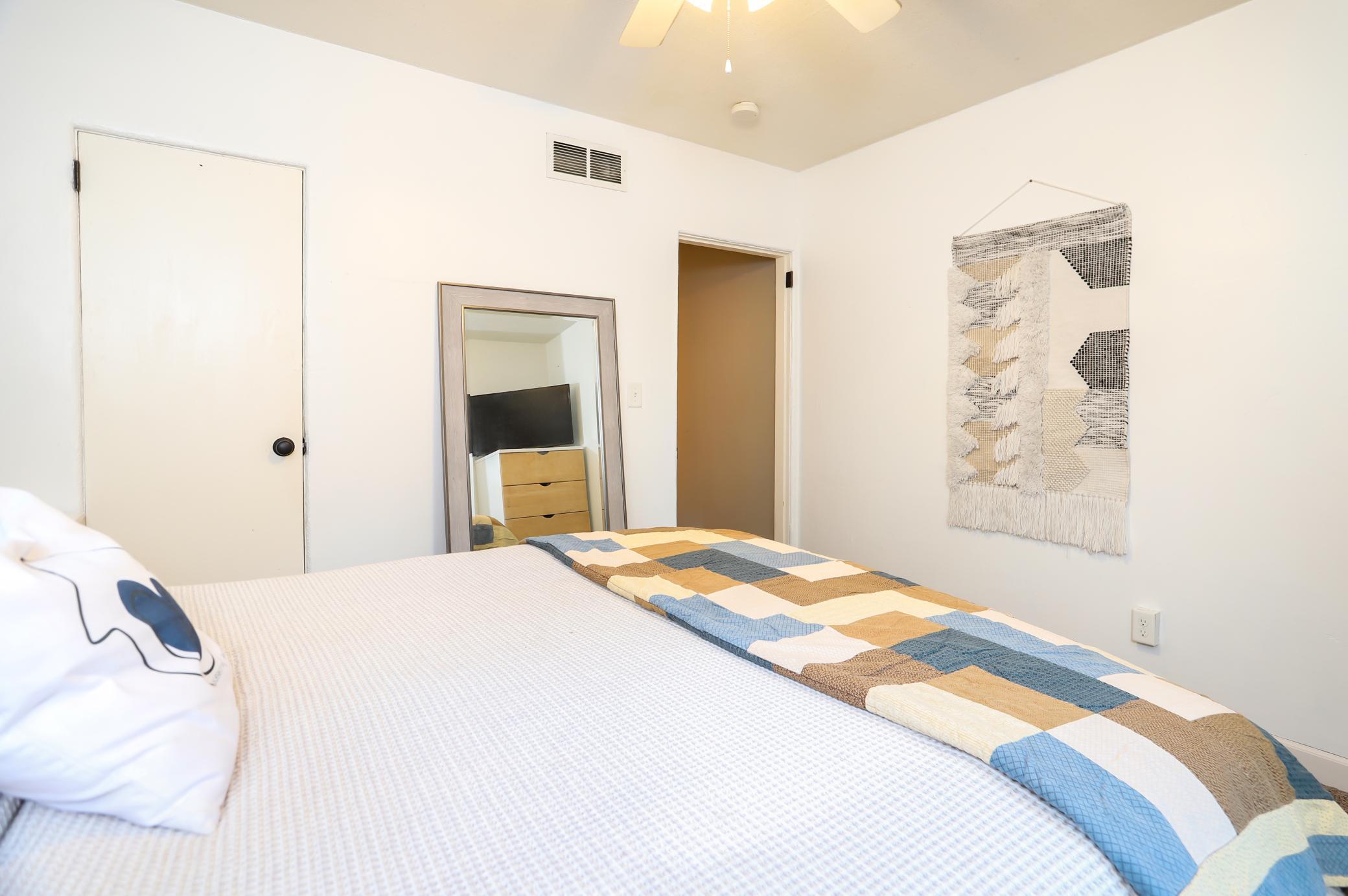 1949 single family home for sale at 1425 12th Street N in Fargo, ND — 2 bed, 1 bath (photo 13 of 23)