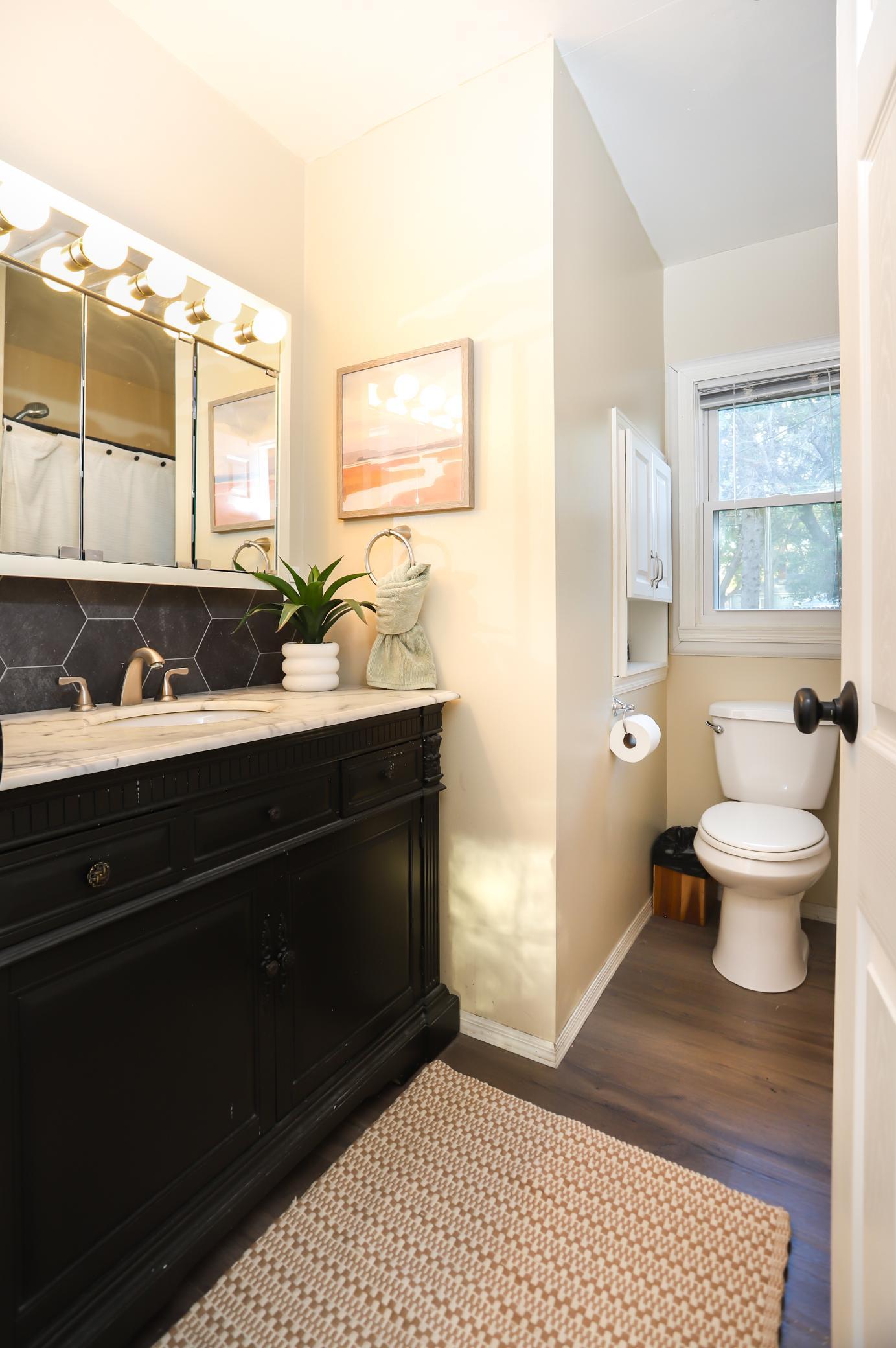 1949 single family home for sale at 1425 12th Street N in Fargo, ND — 2 bed, 1 bath (photo 14 of 23)