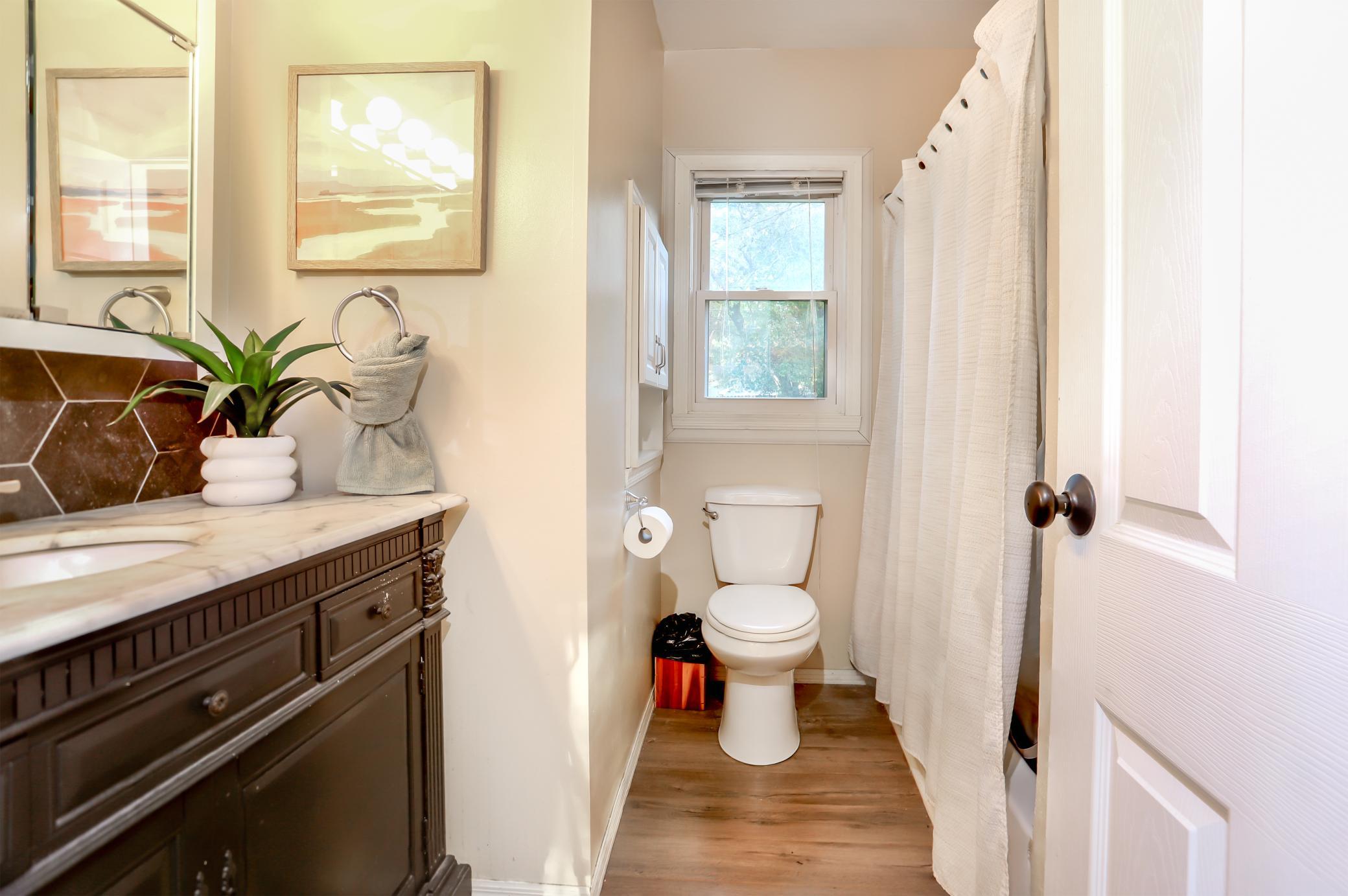 1949 single family home for sale at 1425 12th Street N in Fargo, ND — 2 bed, 1 bath (photo 15 of 23)