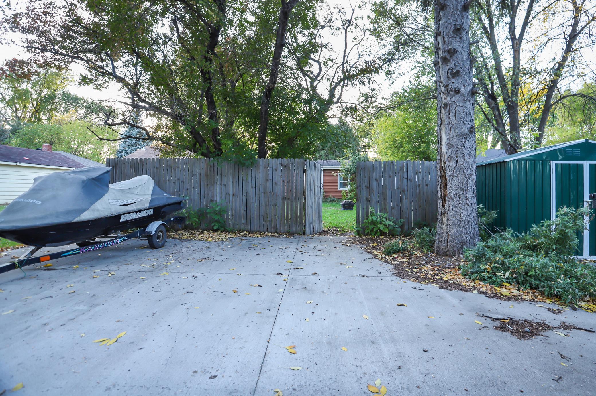 1949 single family home for sale at 1425 12th Street N in Fargo, ND — 2 bed, 1 bath (photo 23 of 23)