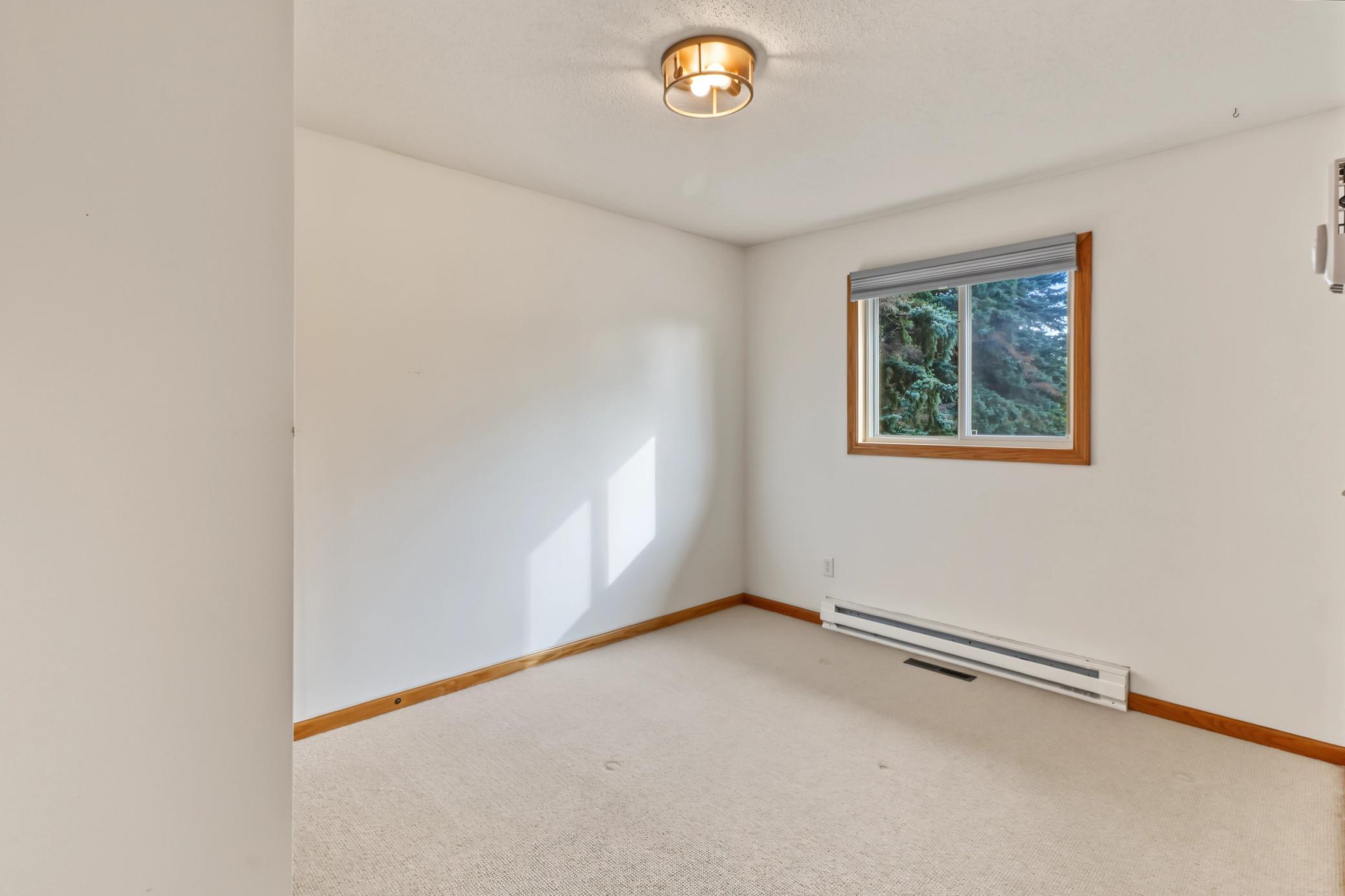 1978 single family home for sale at 21240 Brookridge Lane in Detroit Lakes, MN — 4 bed, 2 bath (photo 17 of 35)