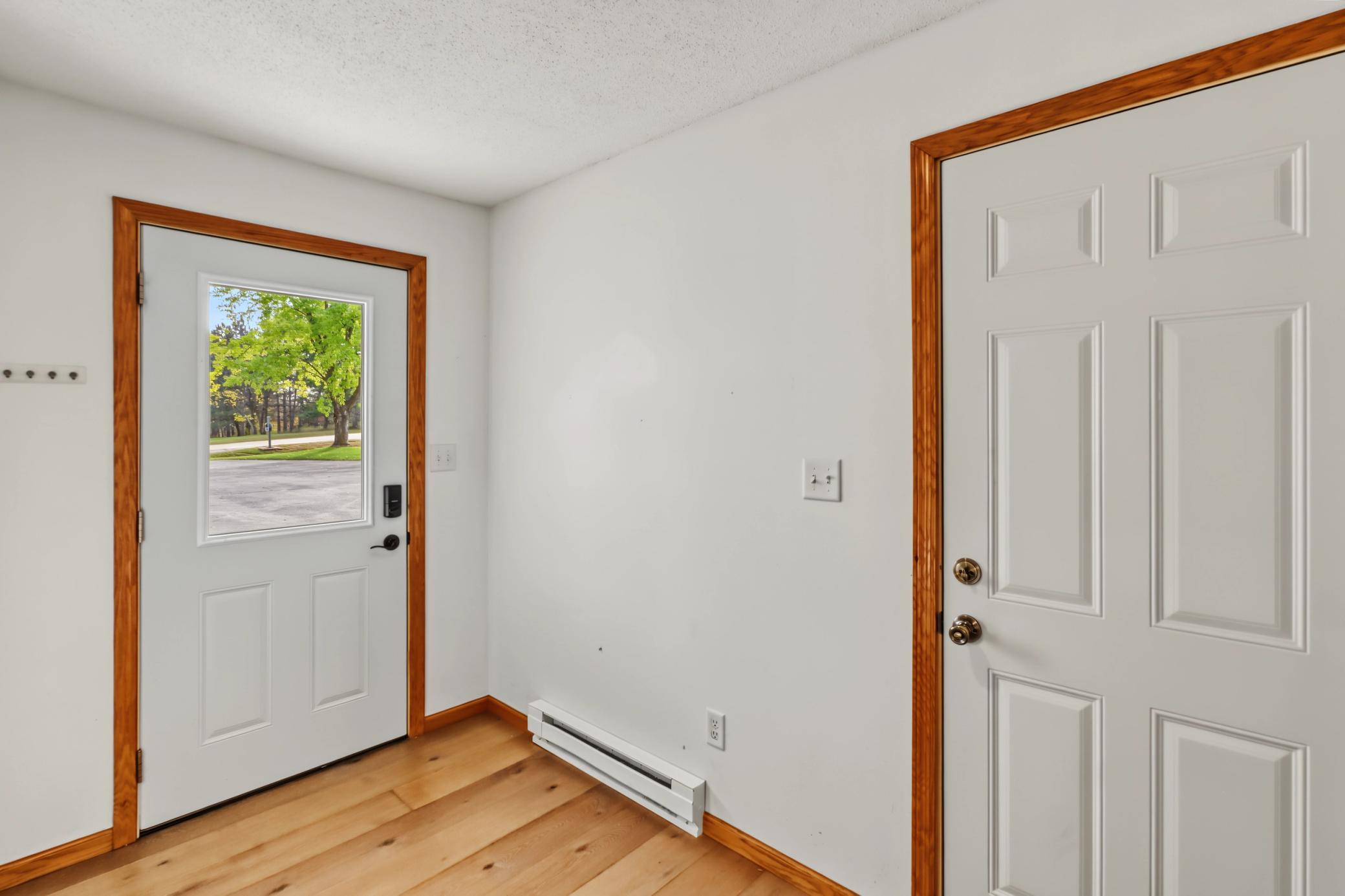 1978 single family home for sale at 21240 Brookridge Lane in Detroit Lakes, MN — 4 bed, 2 bath (photo 7 of 35)