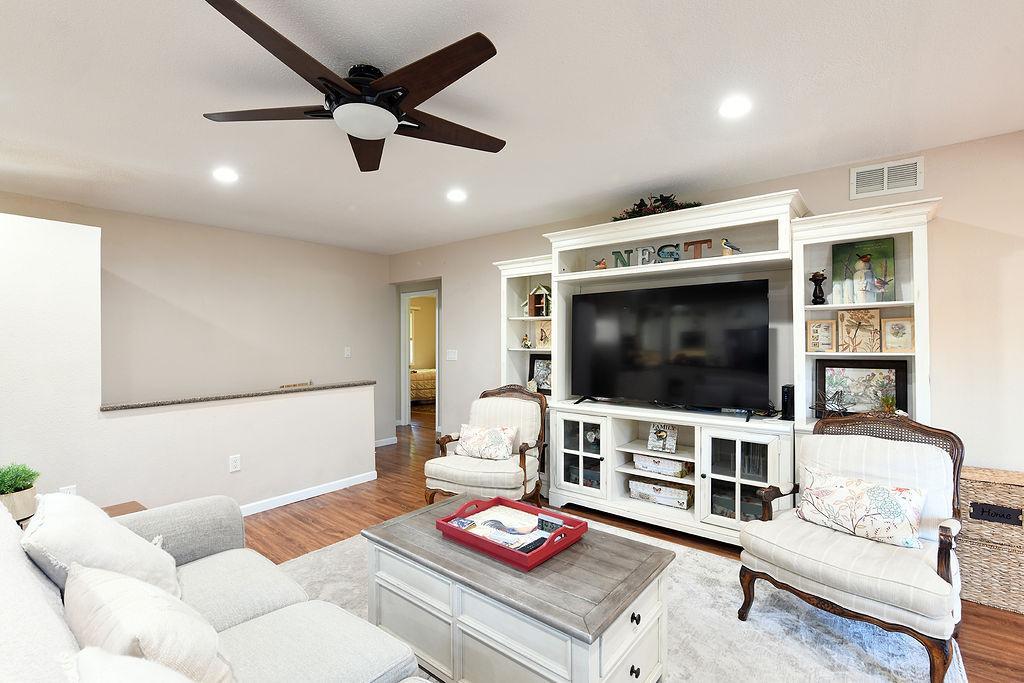 1978 single family home for sale at 2213 26 1/2 Avenue S in Fargo, ND — 4 bed, 2 bath (photo 13 of 40)
