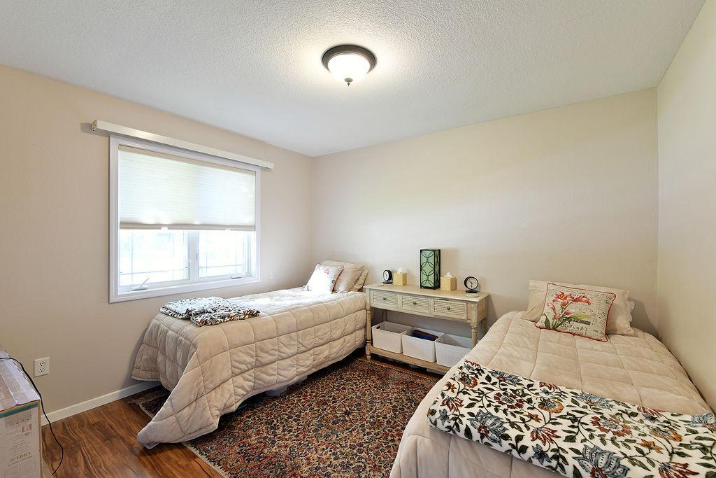 1978 single family home for sale at 2213 26 1/2 Avenue S in Fargo, ND — 4 bed, 2 bath (photo 24 of 40)