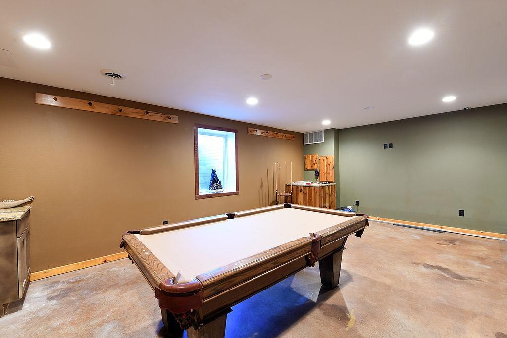 1978 single family home for sale at 2213 26 1/2 Avenue S in Fargo, ND — 4 bed, 2 bath (photo 30 of 40)