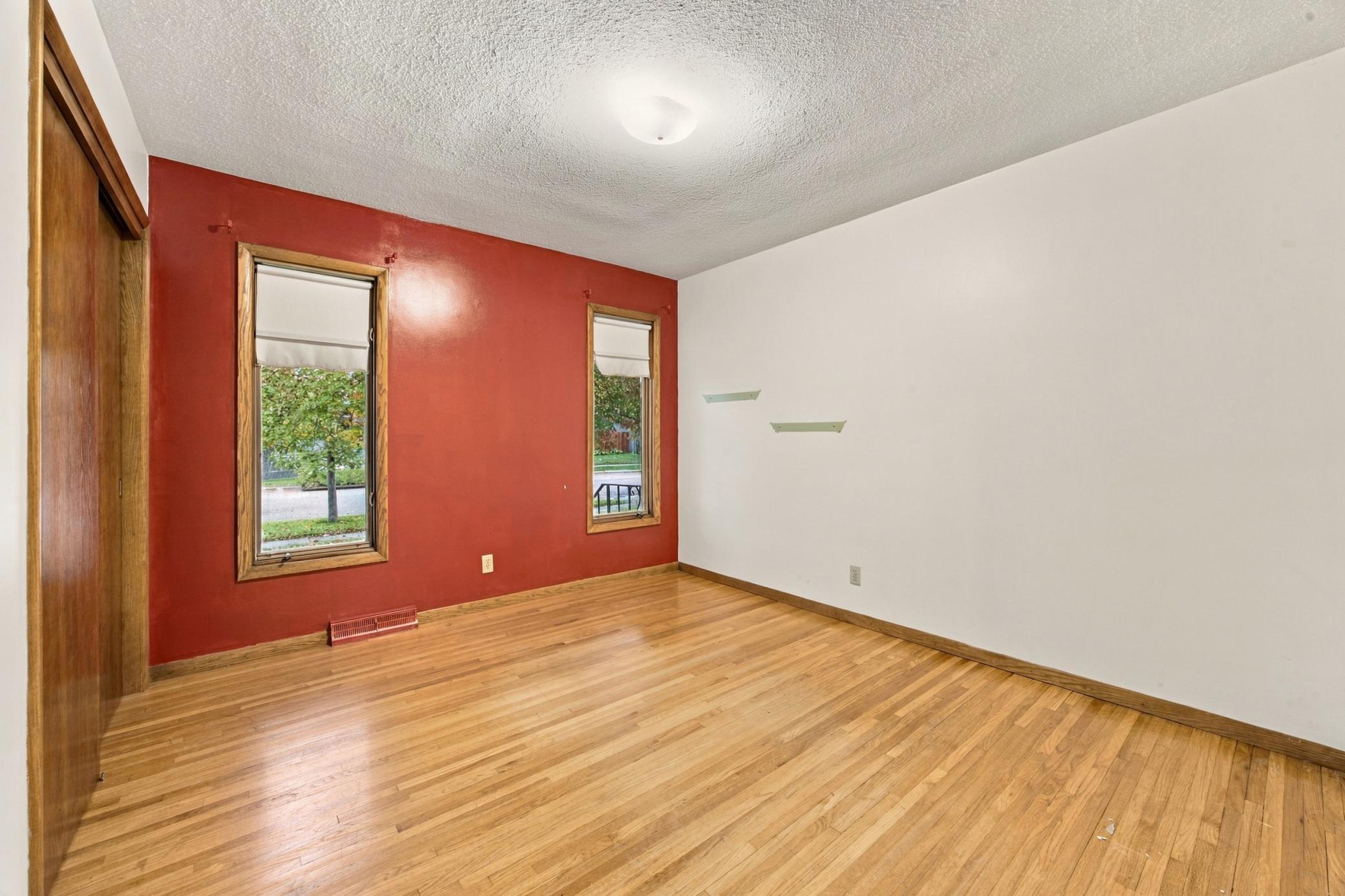 1963 single family home for sale at 1410 22nd Avenue S in Moorhead, MN — 3 bed, 3 bath (photo 13 of 35)