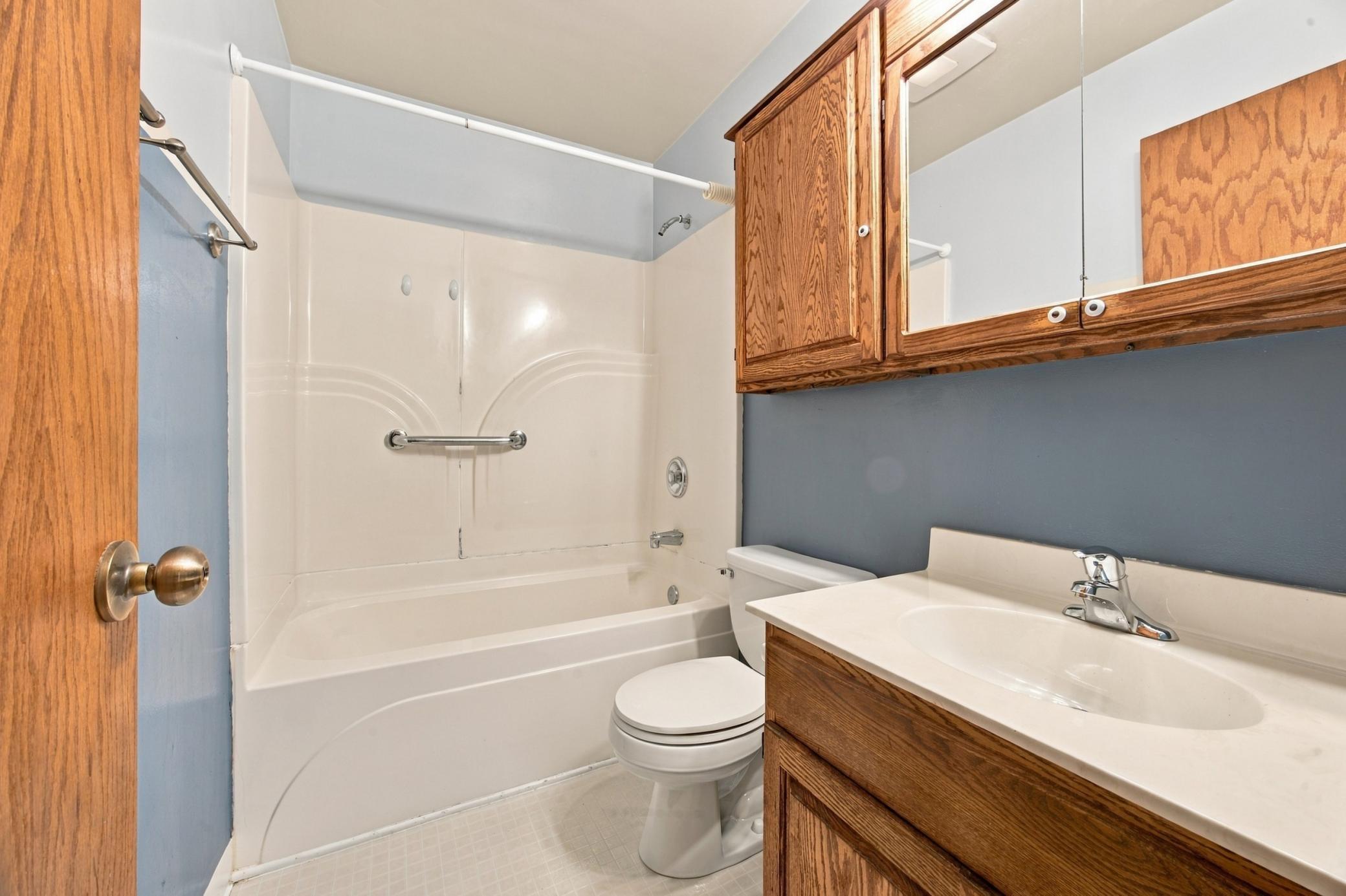 1963 single family home for sale at 1410 22nd Avenue S in Moorhead, MN — 3 bed, 3 bath (photo 15 of 35)