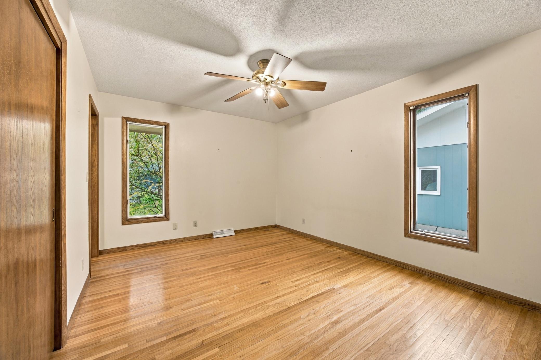 1963 single family home for sale at 1410 22nd Avenue S in Moorhead, MN — 3 bed, 3 bath (photo 20 of 35)